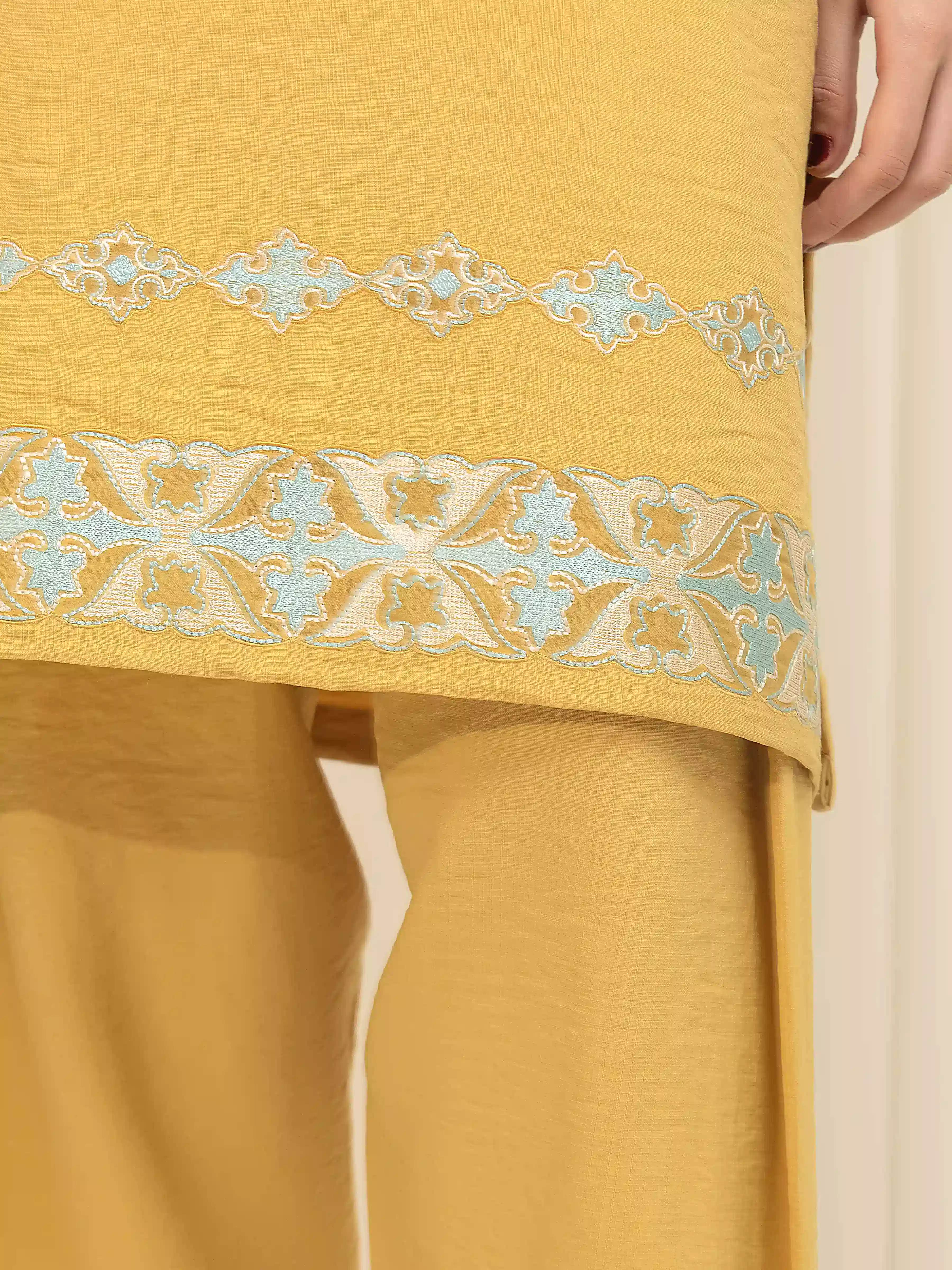 Pret Embroidered Georgette Shirt Shalwar - EWTKED6-86162ST - Image 4
