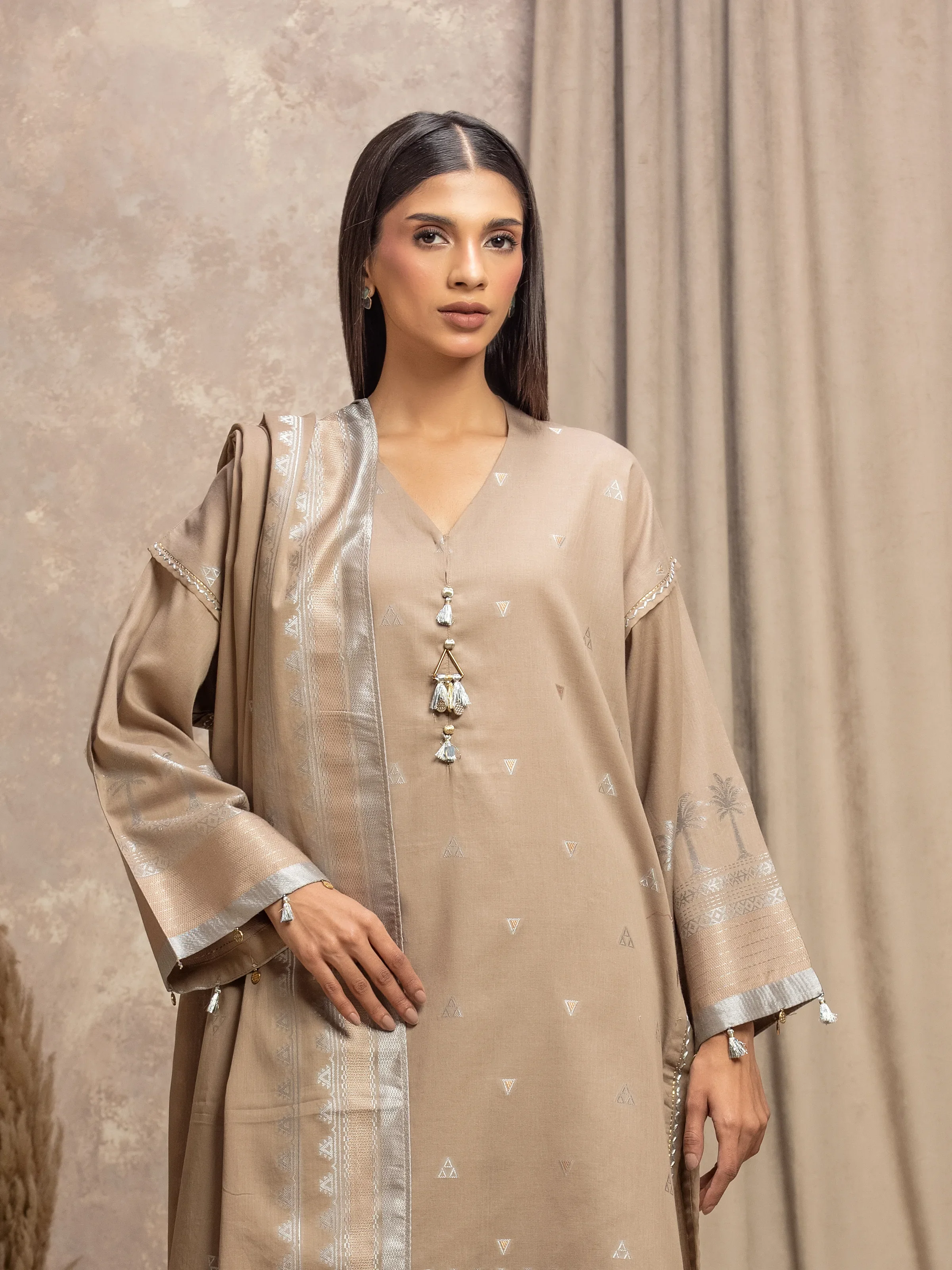 Pret Embroidered Jacquard Suit - EWTKED5-82412-3P - Image 2