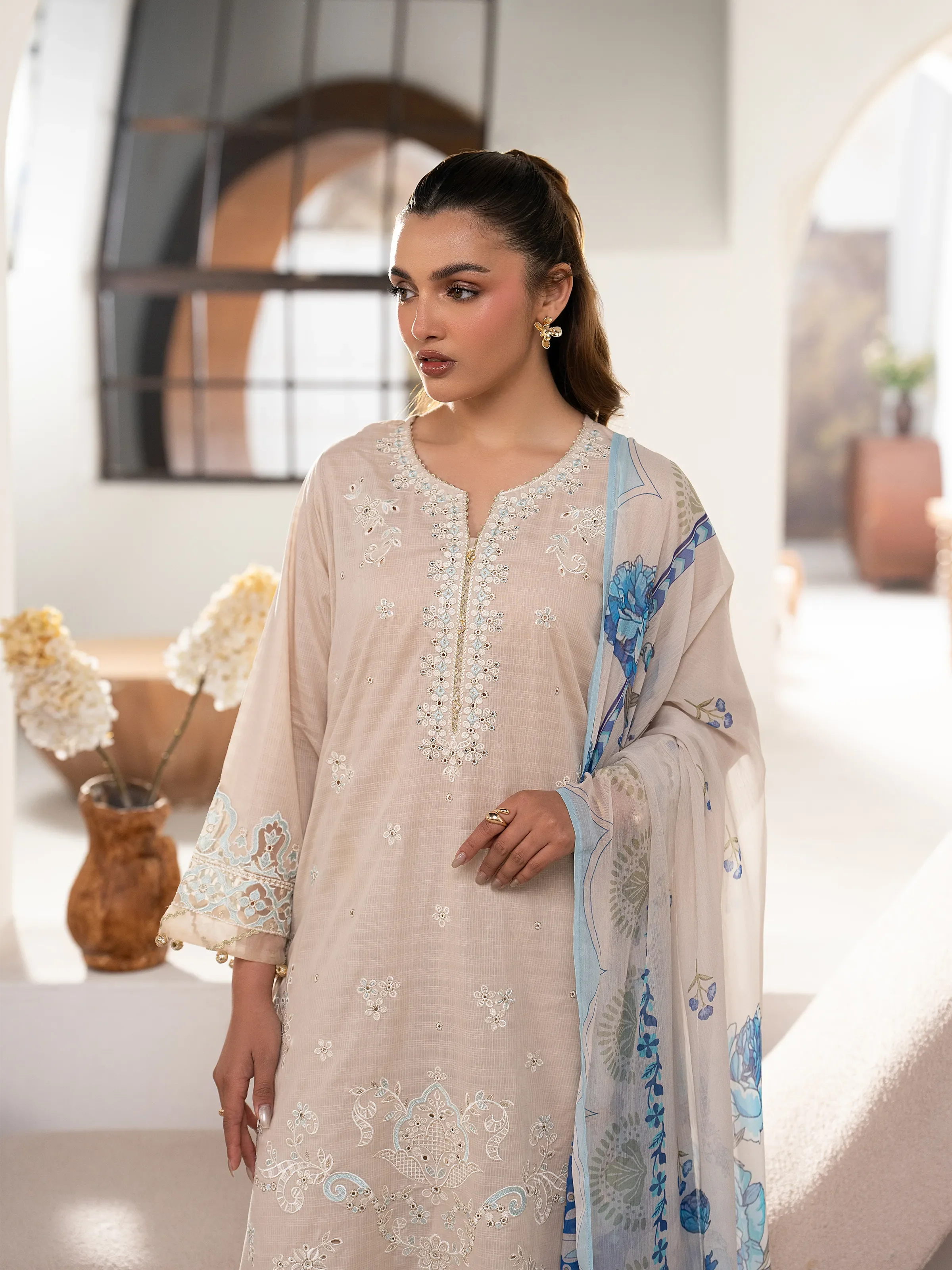 Pret Embroidered Slub Lawn Suit - EWTKE5-82409-3P - Image 2