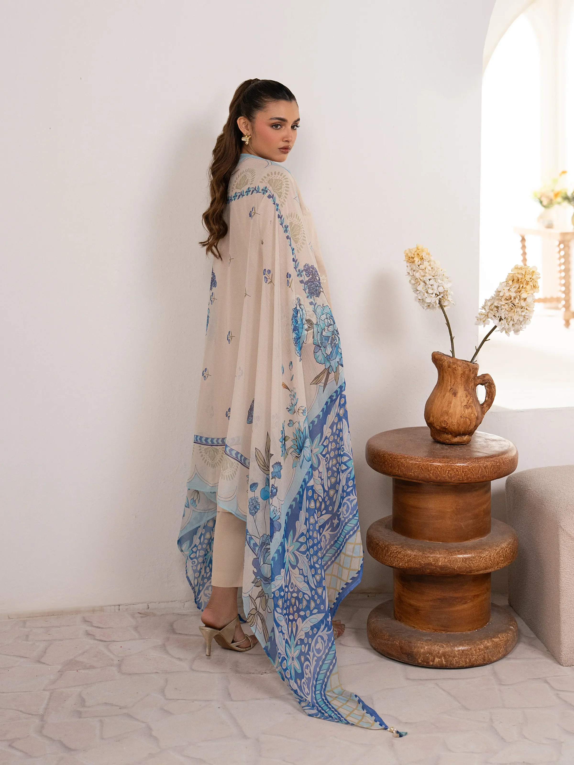 Pret Embroidered Slub Lawn Suit - EWTKE5-82409-3P - Image 6