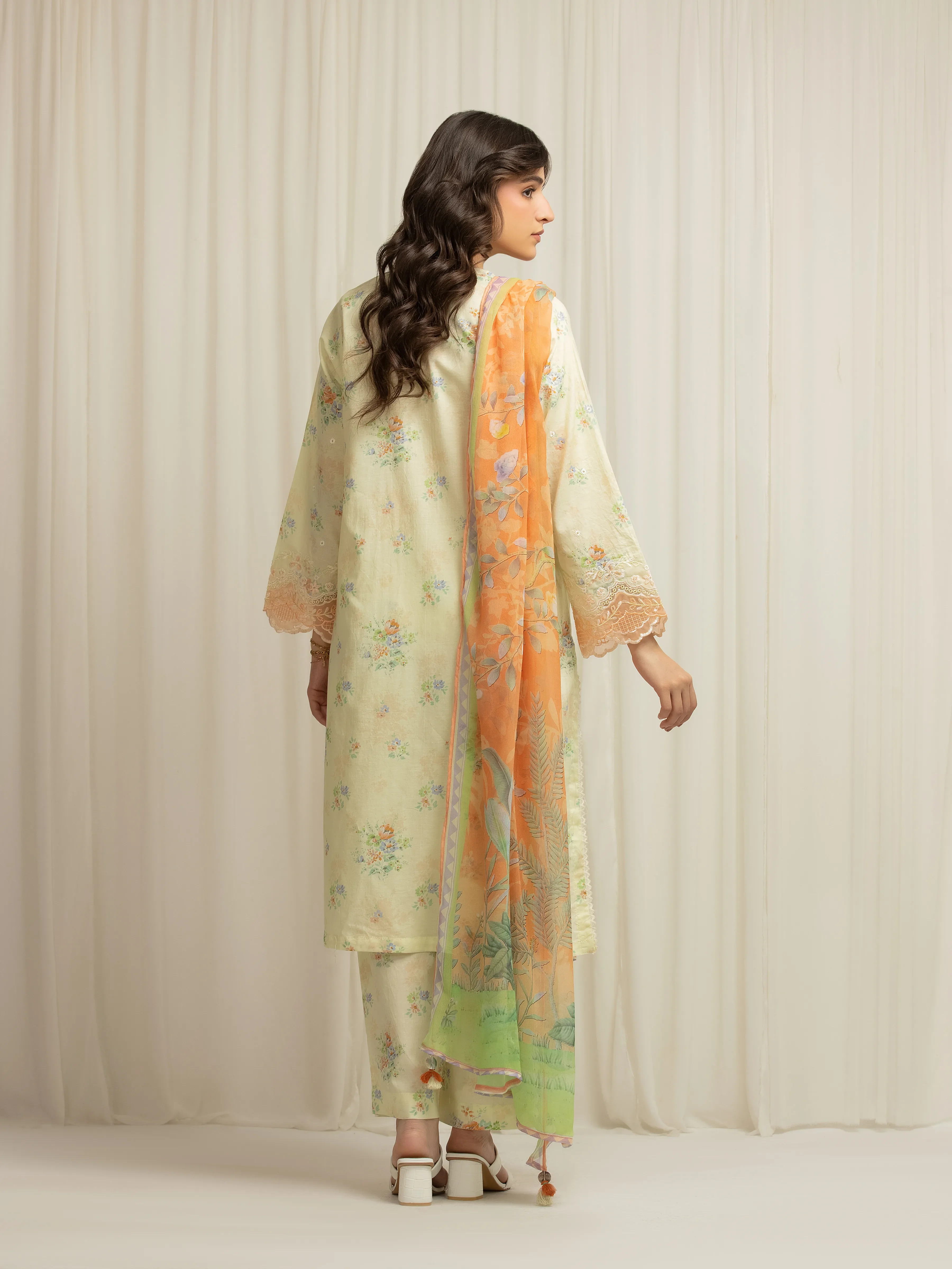 Pret Embroidered Lawn Suit - EWTKE5-82498-3P - Image 6