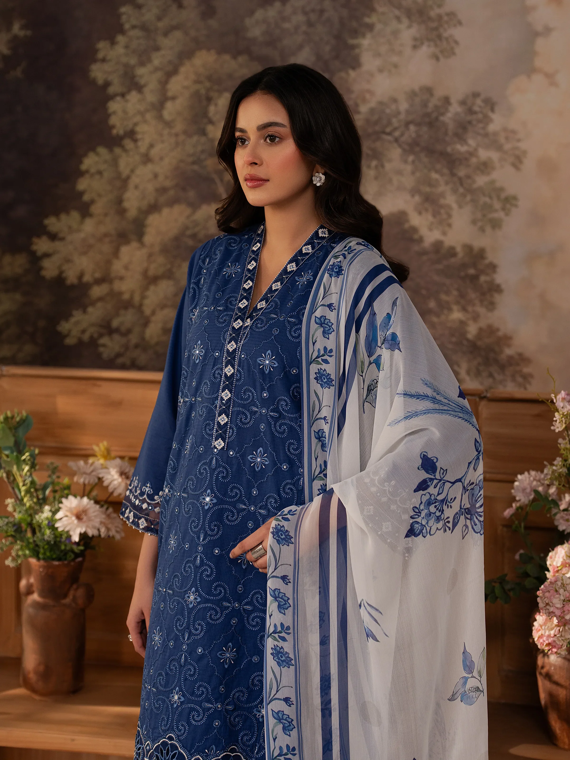 Pret Embroidered Lawn Suit - EWTKED5-82403-3P - Image 5