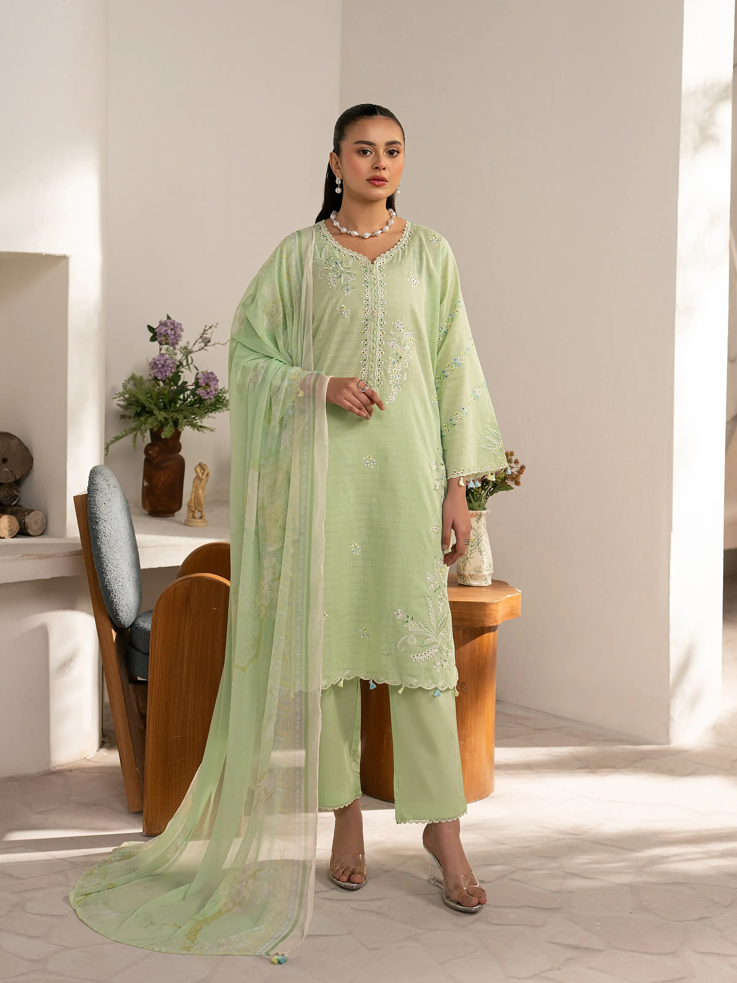 Pret Embroidered Slub Lawn Suit - EWTKED5-82406-3P - Image 6