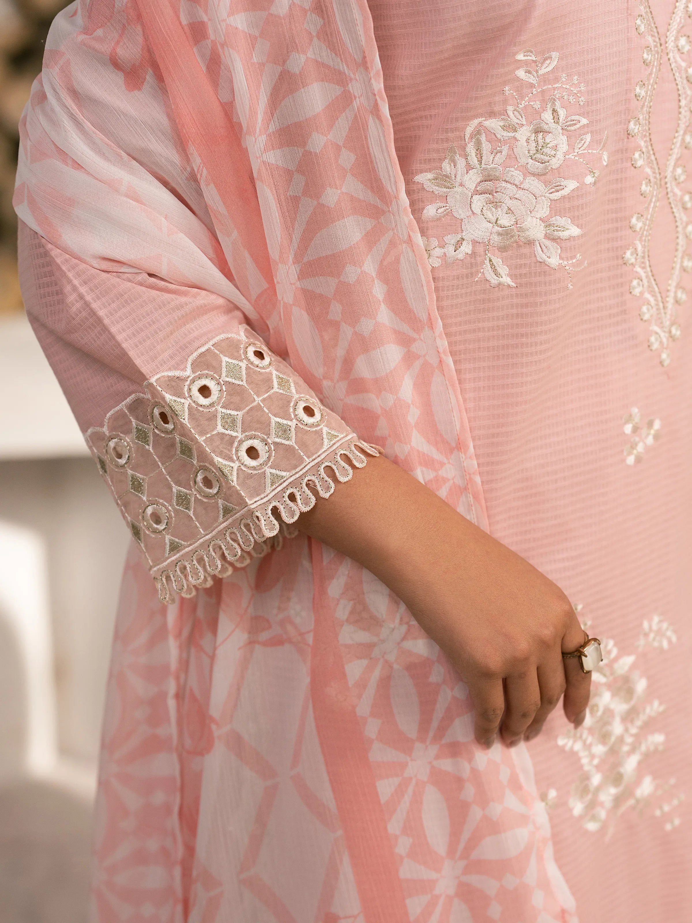 Pret Embroidered Lawn Suit - EWTKED5-82407-3P - Image 4
