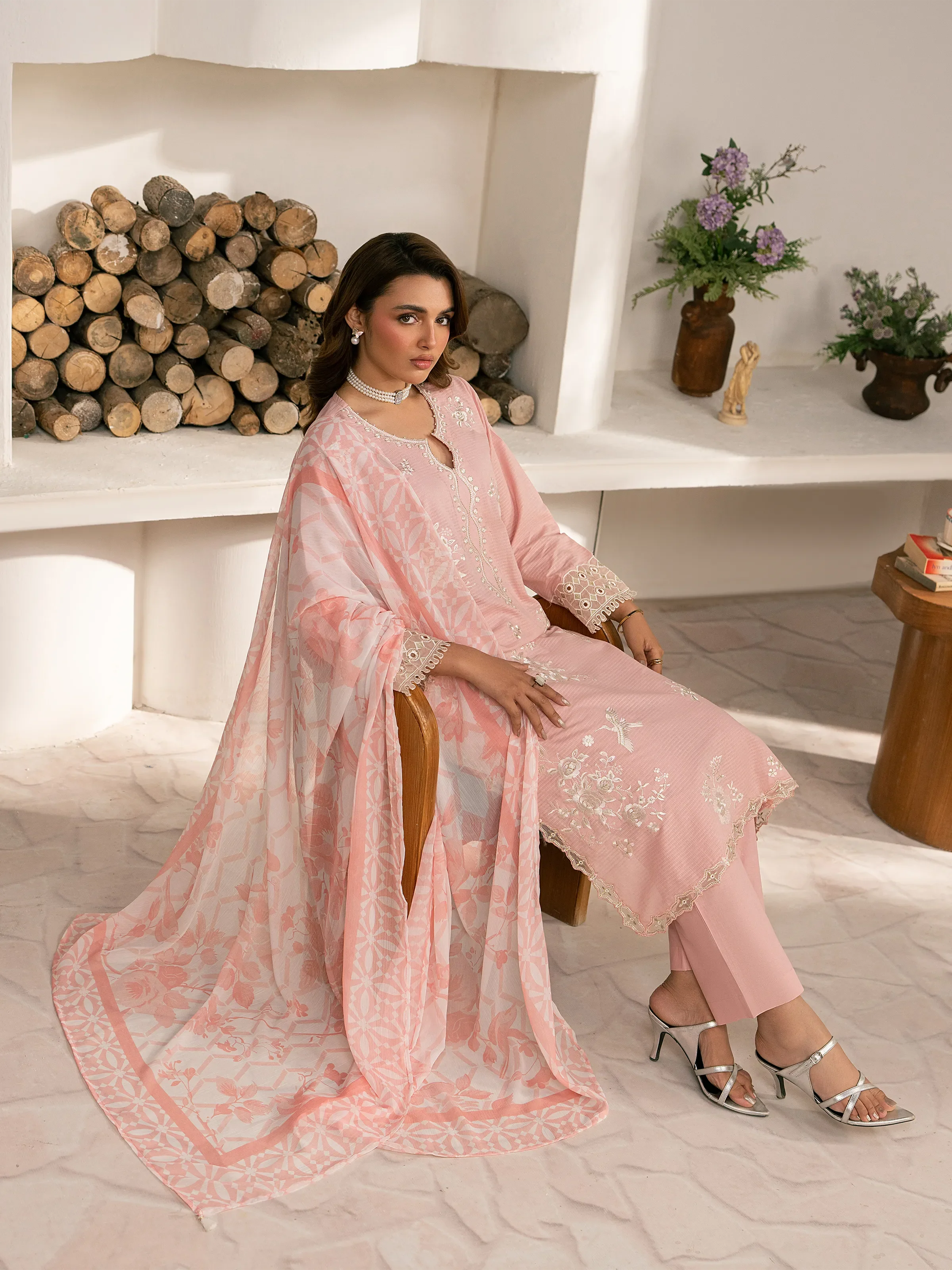 Pret Embroidered Lawn Suit - EWTKED5-82407-3P - Image 5