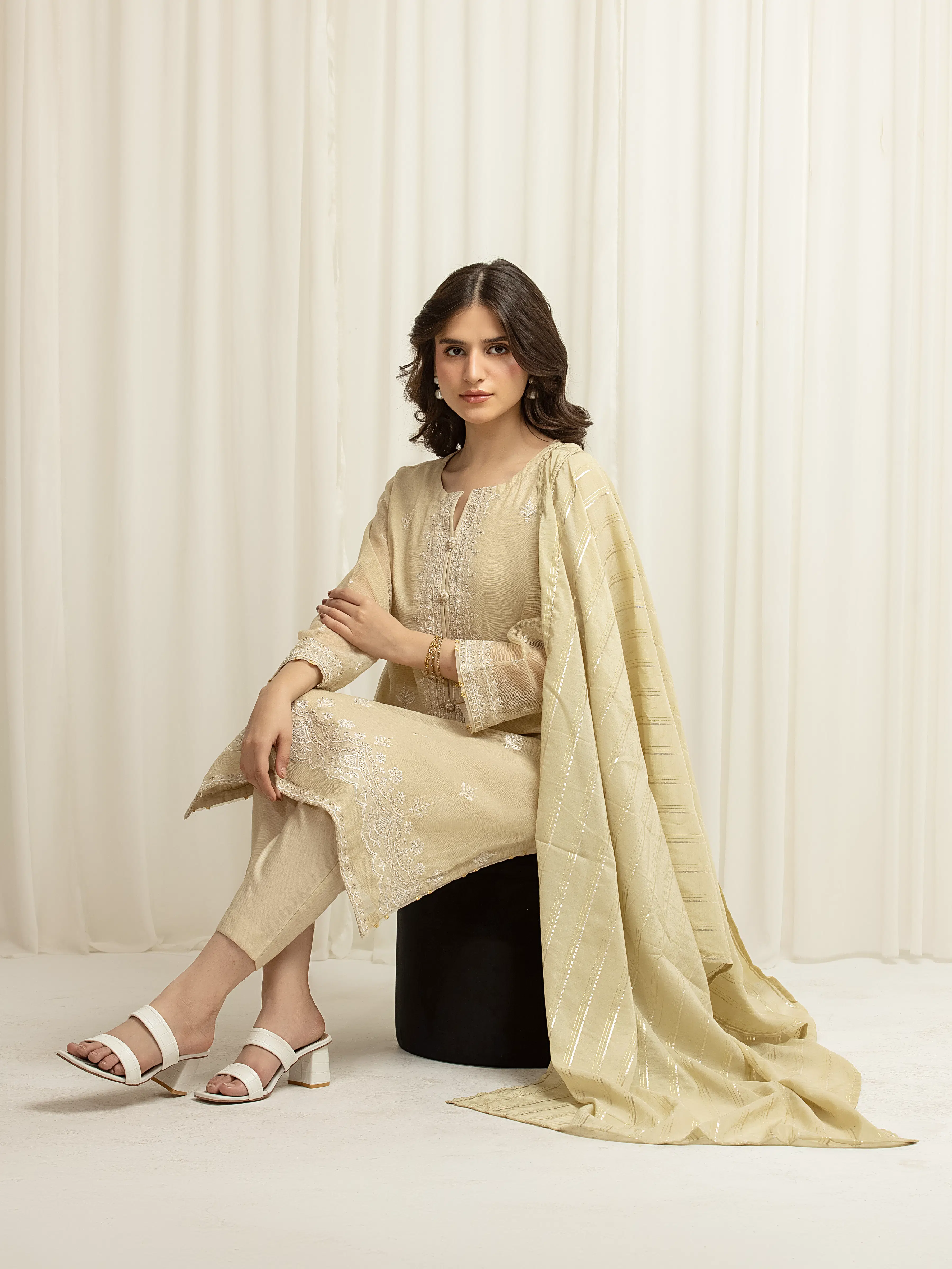 Pret Embroidered Net Suit - EWTPLED5-00051-3P - Image 4