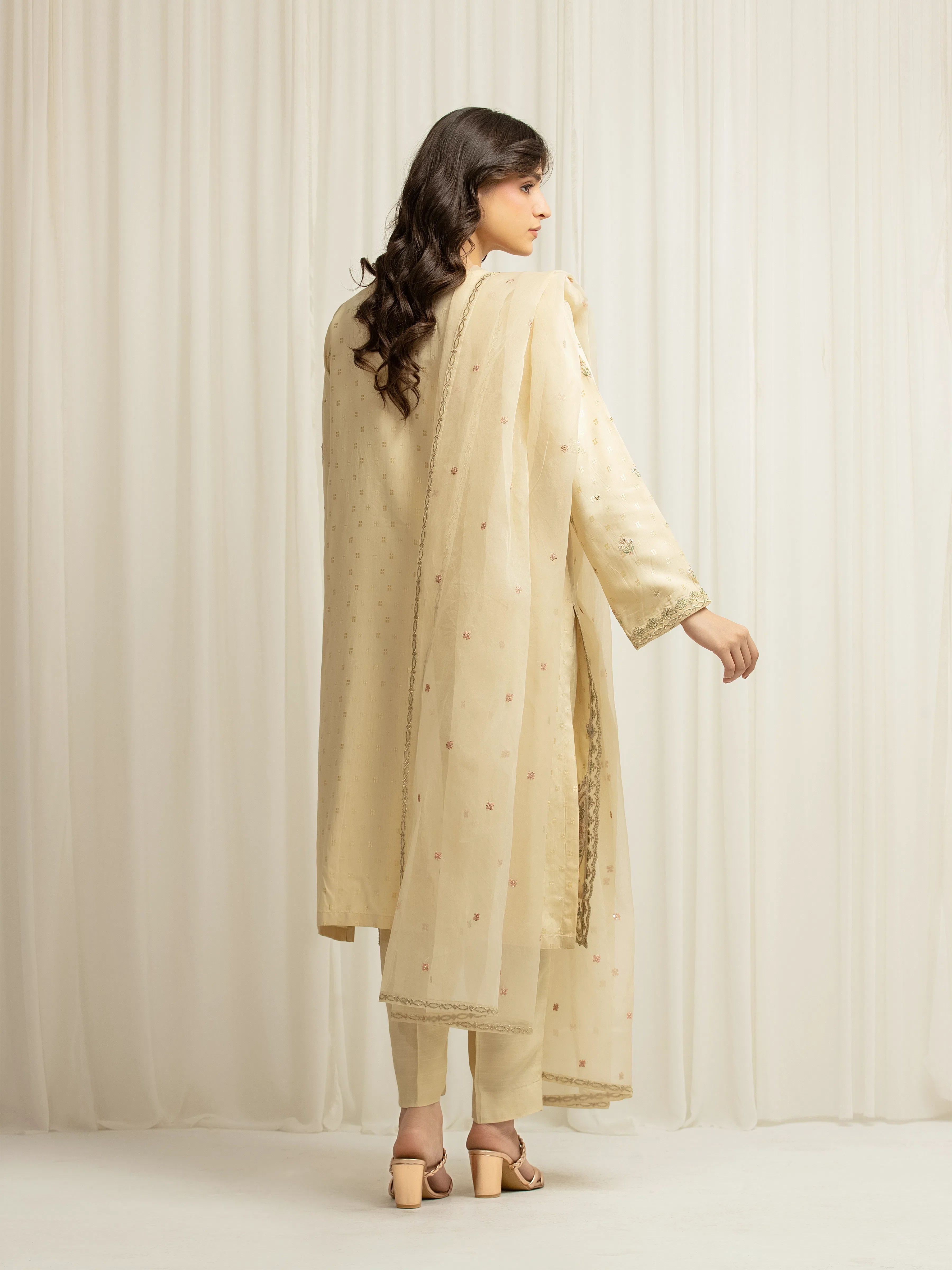 Pret Embroidered Viscose Suit - EWTKED6-84081-3P - Image 6