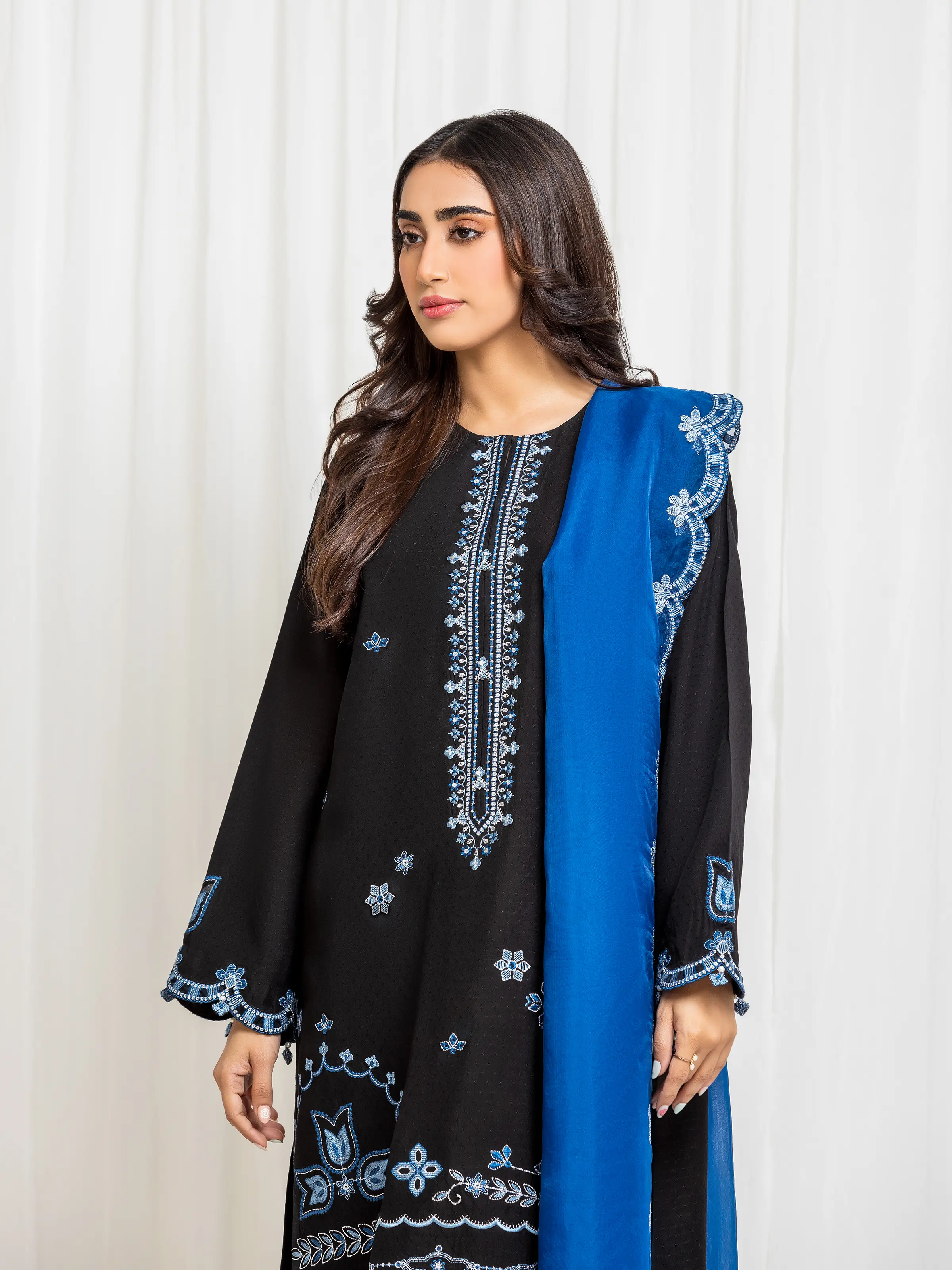 Pret Embroidered Viscose Suit - EWTKED6-84082-3P - Image 2