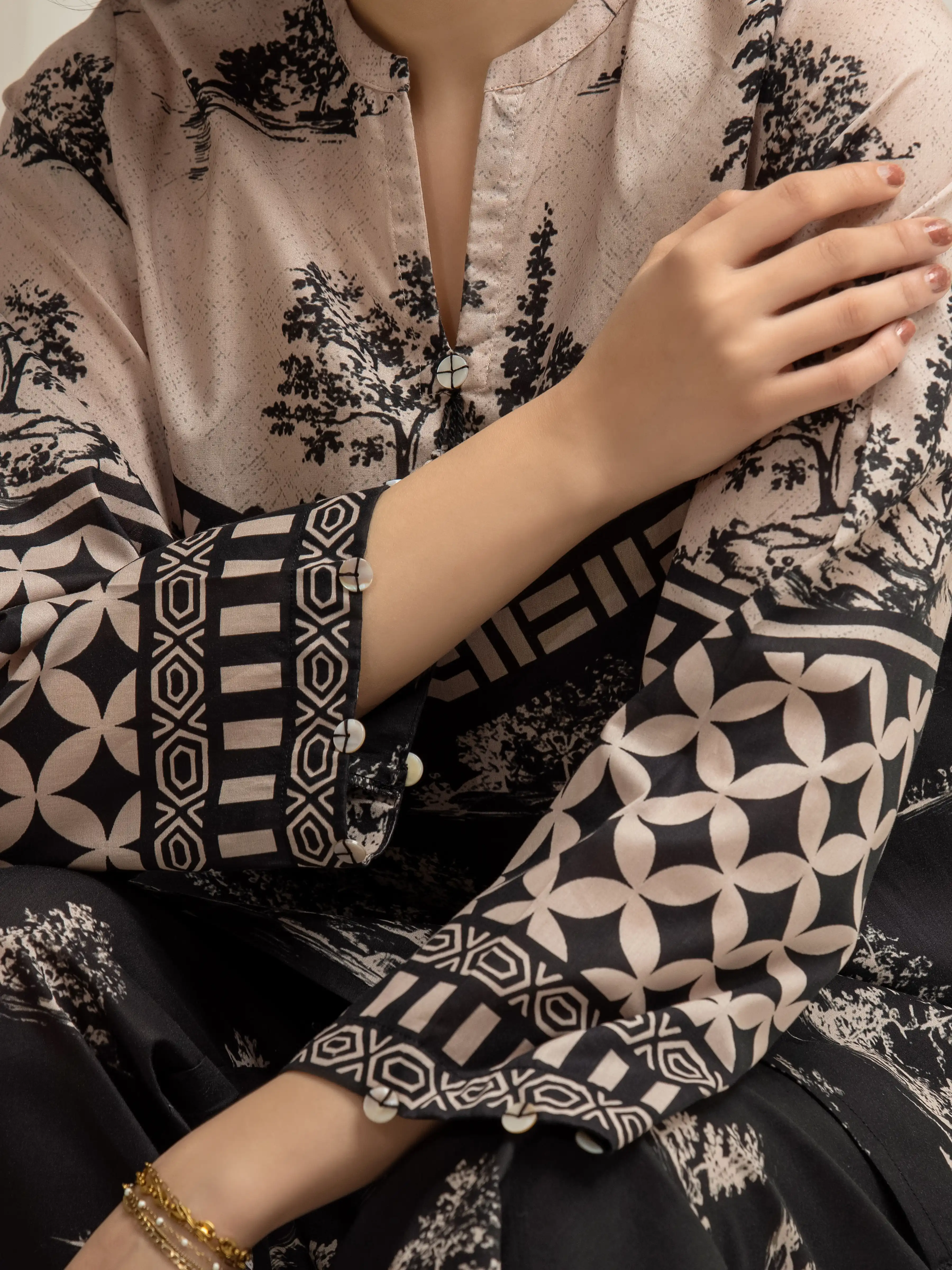 Pret Printed Lawn Co-Ord Set - EWTKP6-86017ST - Image 4