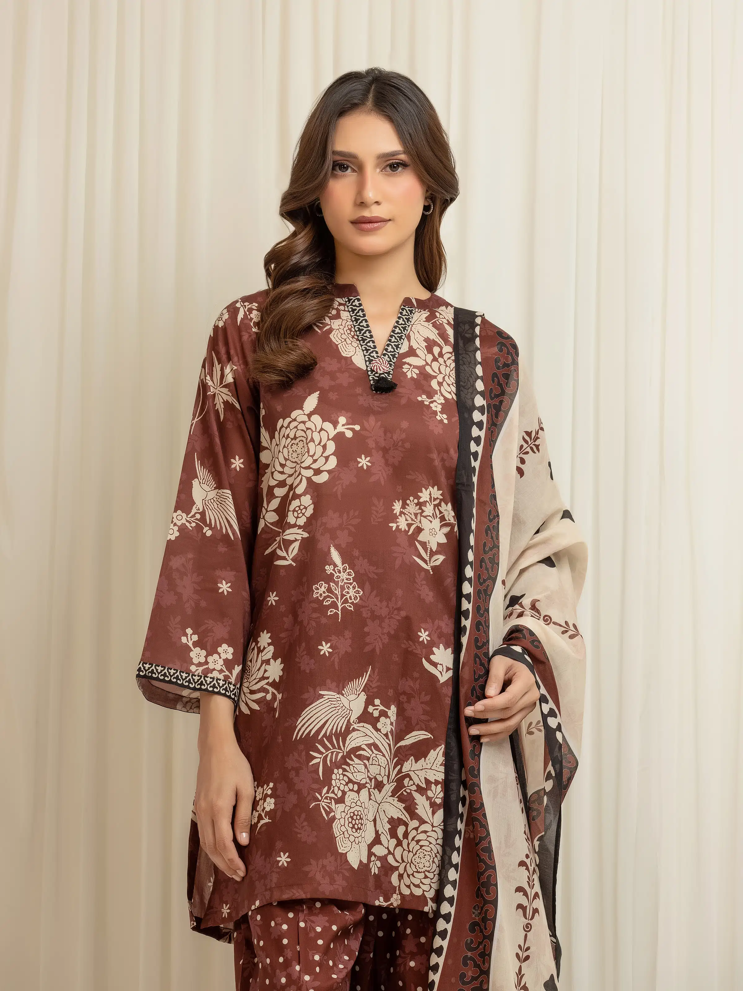 Pret Printed Lawn Suit - EWTKP6-86045-3P - Image 2