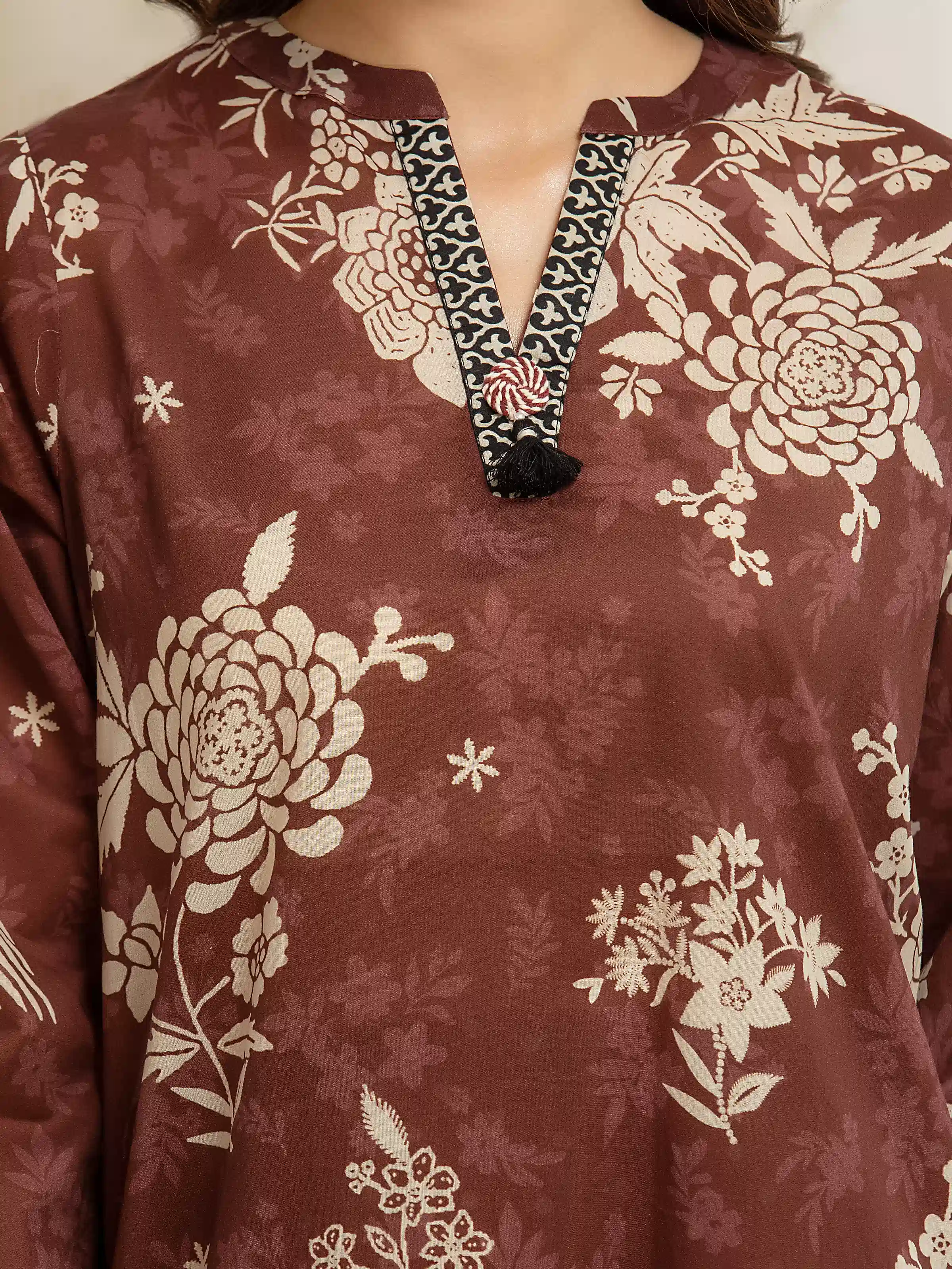 Pret Printed Lawn Suit - EWTKP6-86045-3P - Image 3
