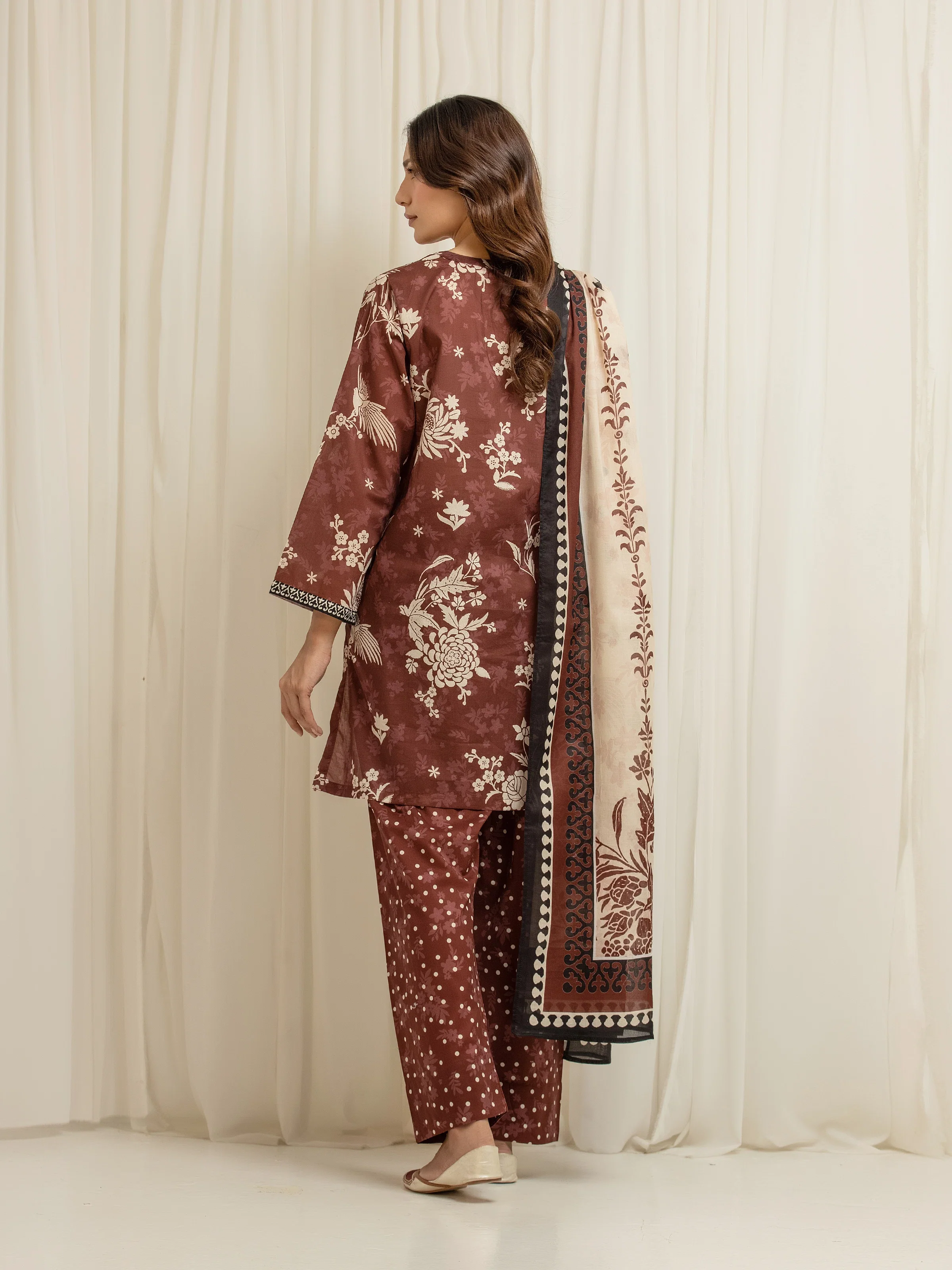 Pret Printed Lawn Suit - EWTKP6-86045-3P - Image 6