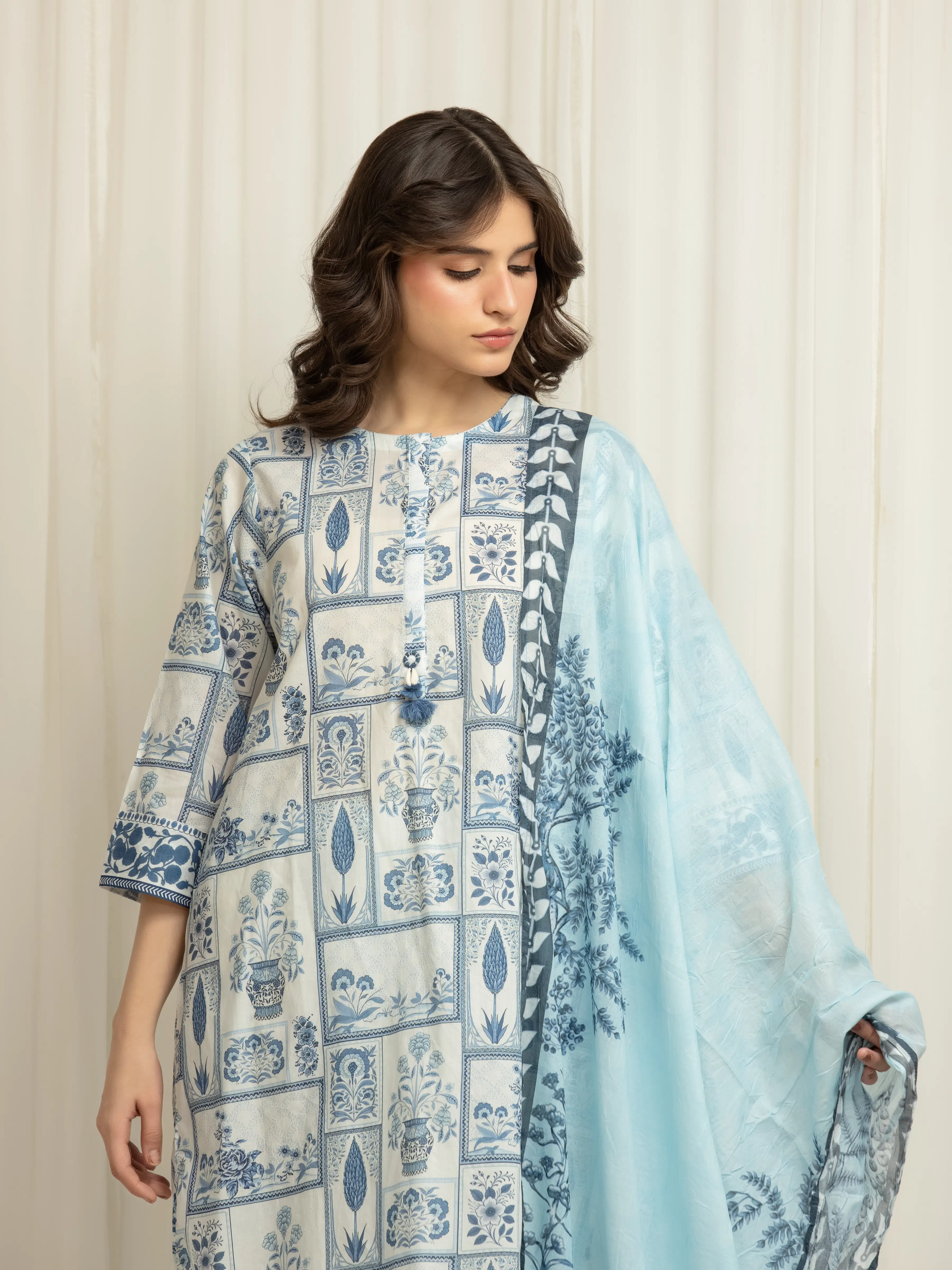 Pret Printed Lawn Suit - EWTKP6-86050-3P - Image 2