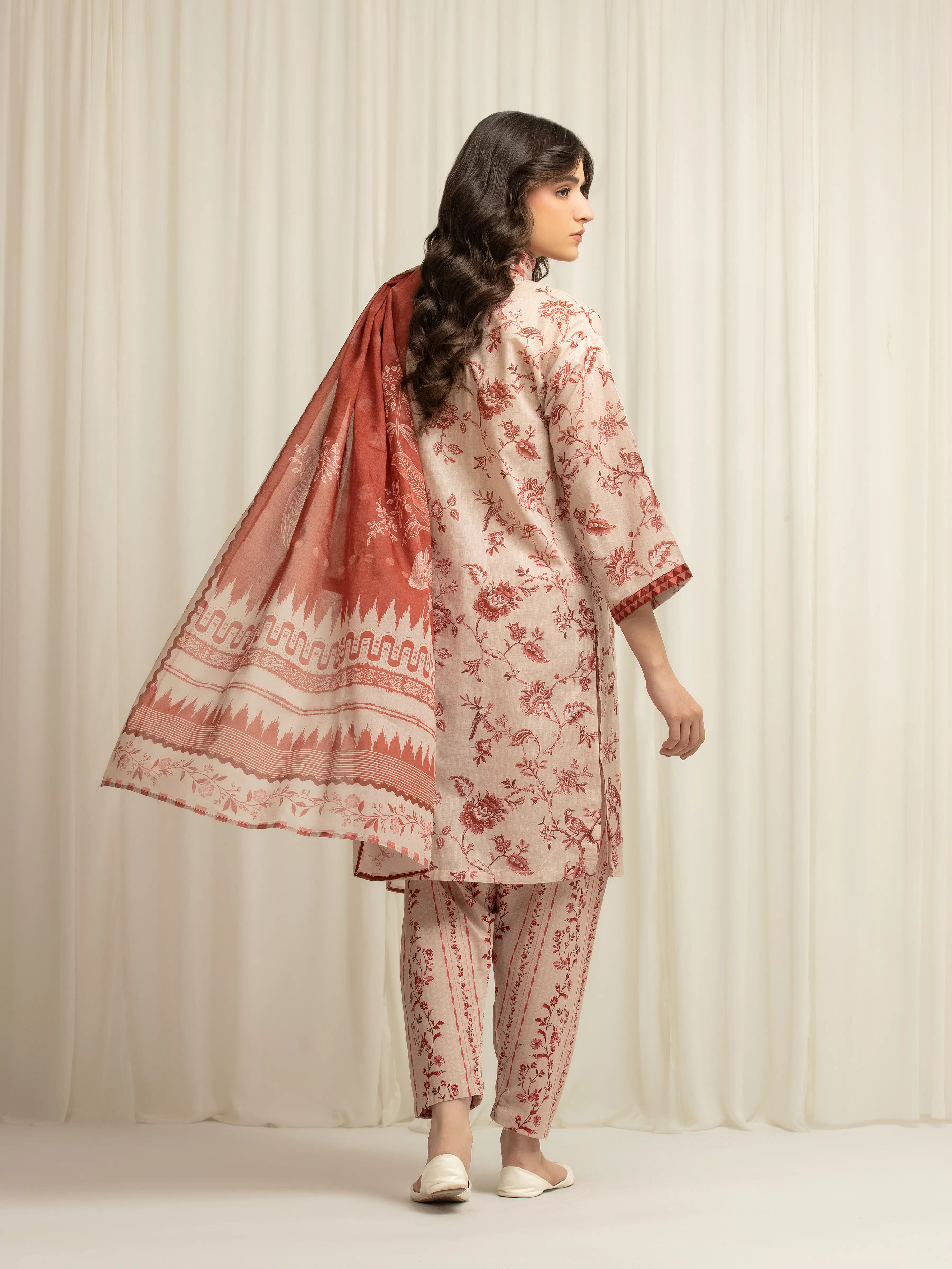 Pret Printed Lawn Suit - EWTKP6-86056-3P - Image 6