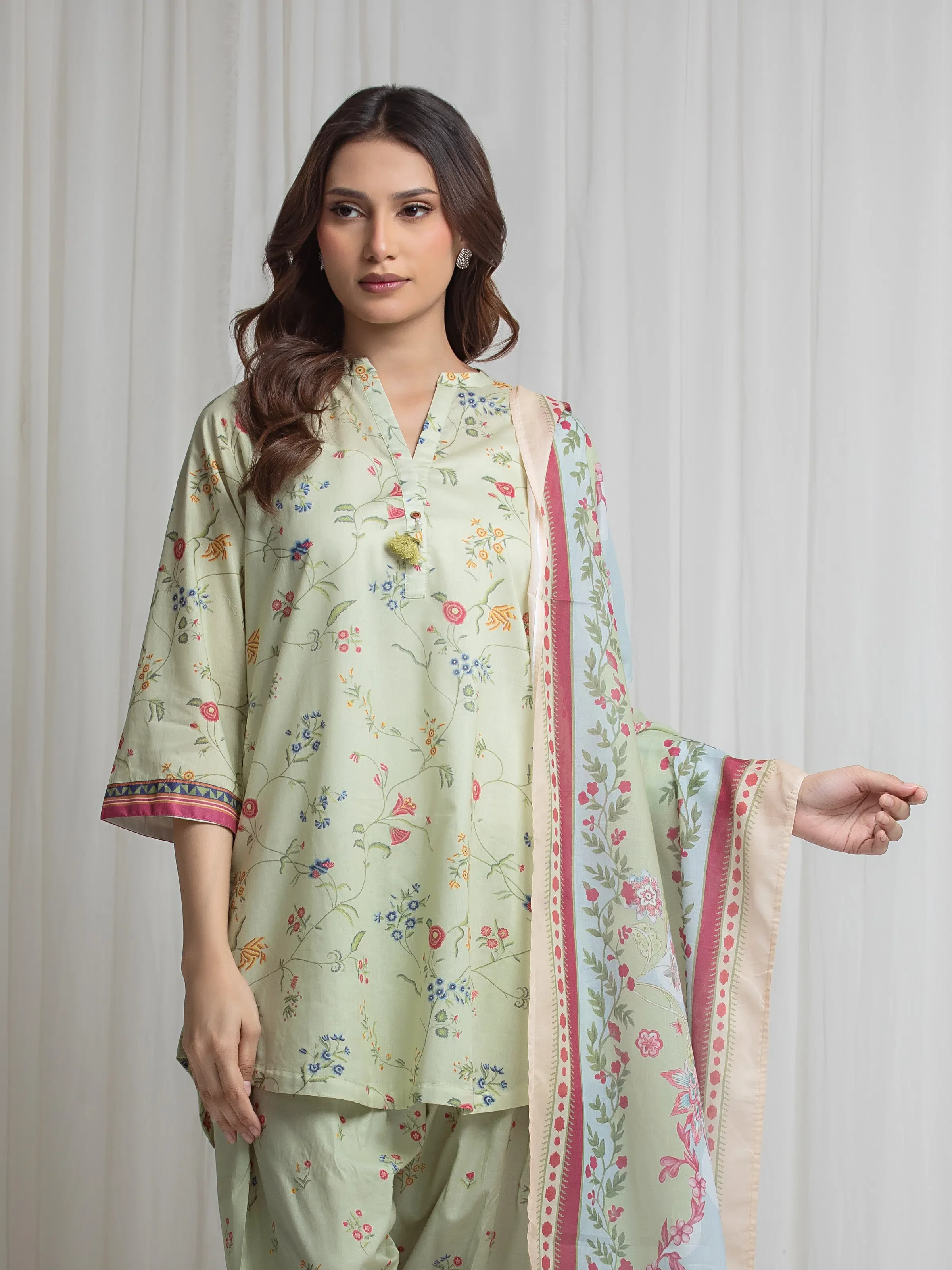Pret Printed Lawn Suit - EWTKP6-86060-3P - Image 2