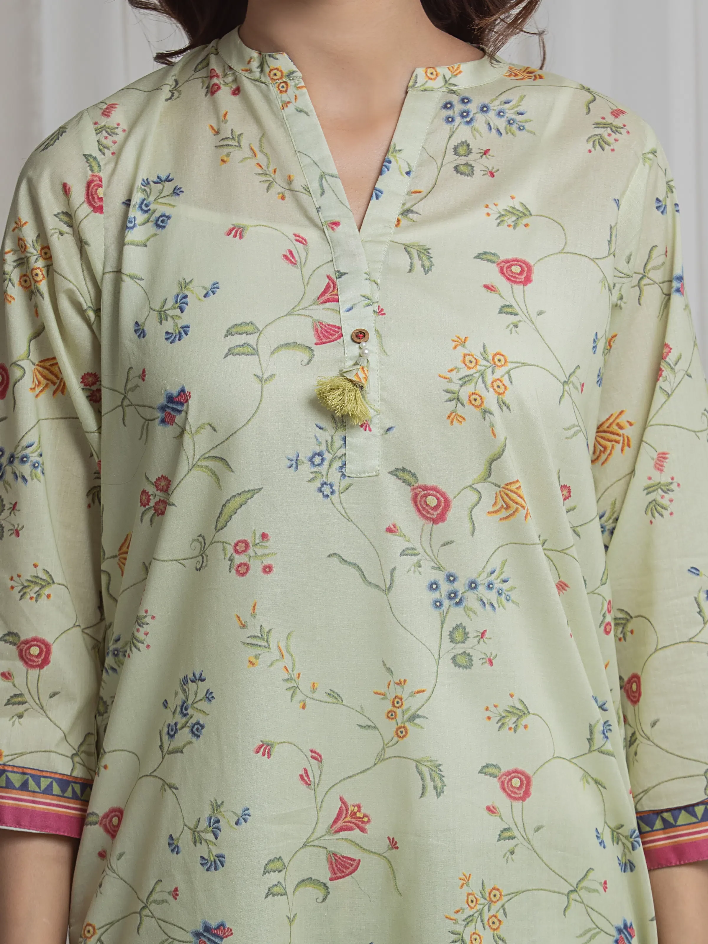 Pret Printed Lawn Suit - EWTKP6-86060-3P - Image 3