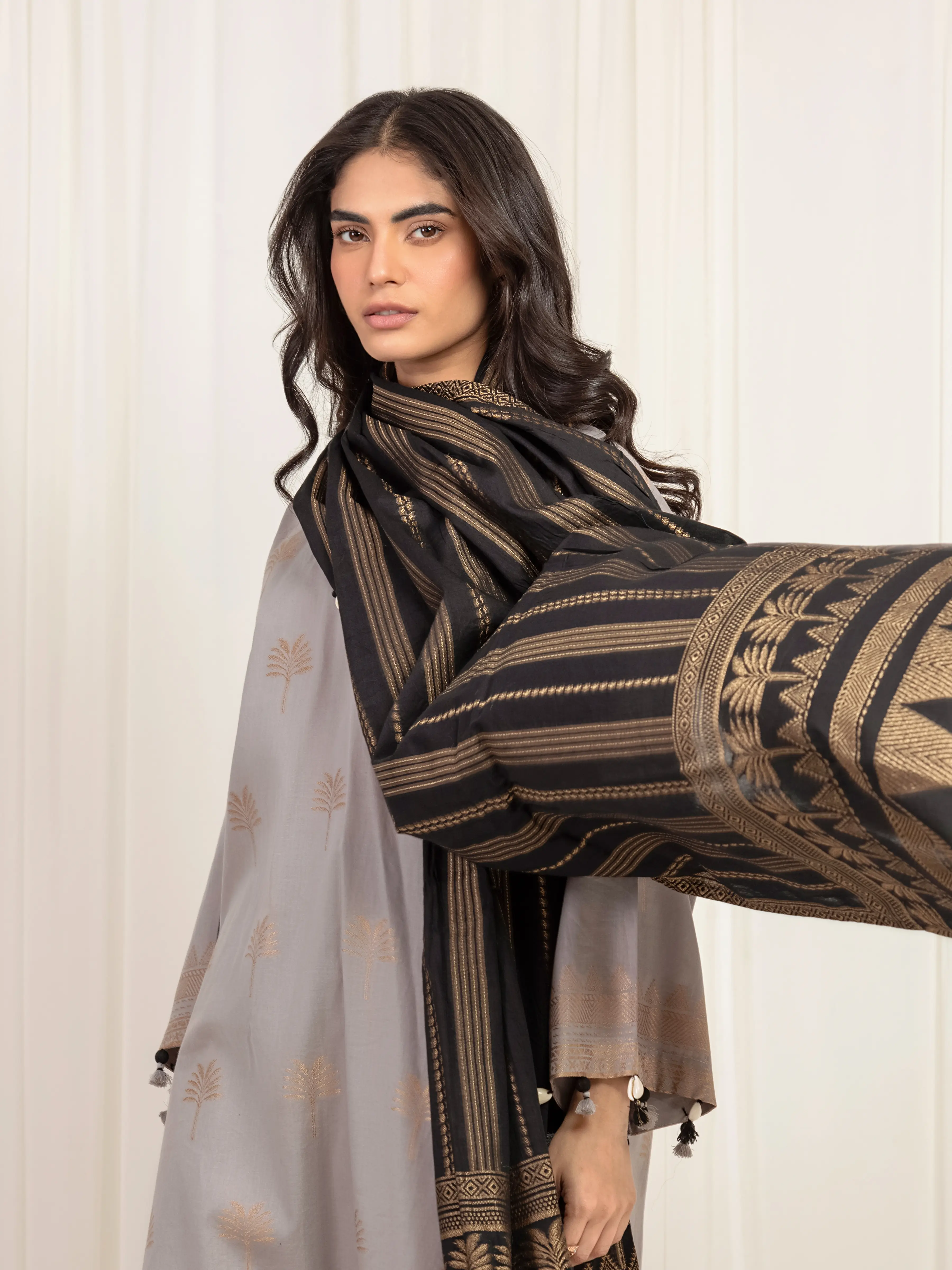 Pret Solid Jacquard Suit - EWTKS5-82417-3P - Image 2