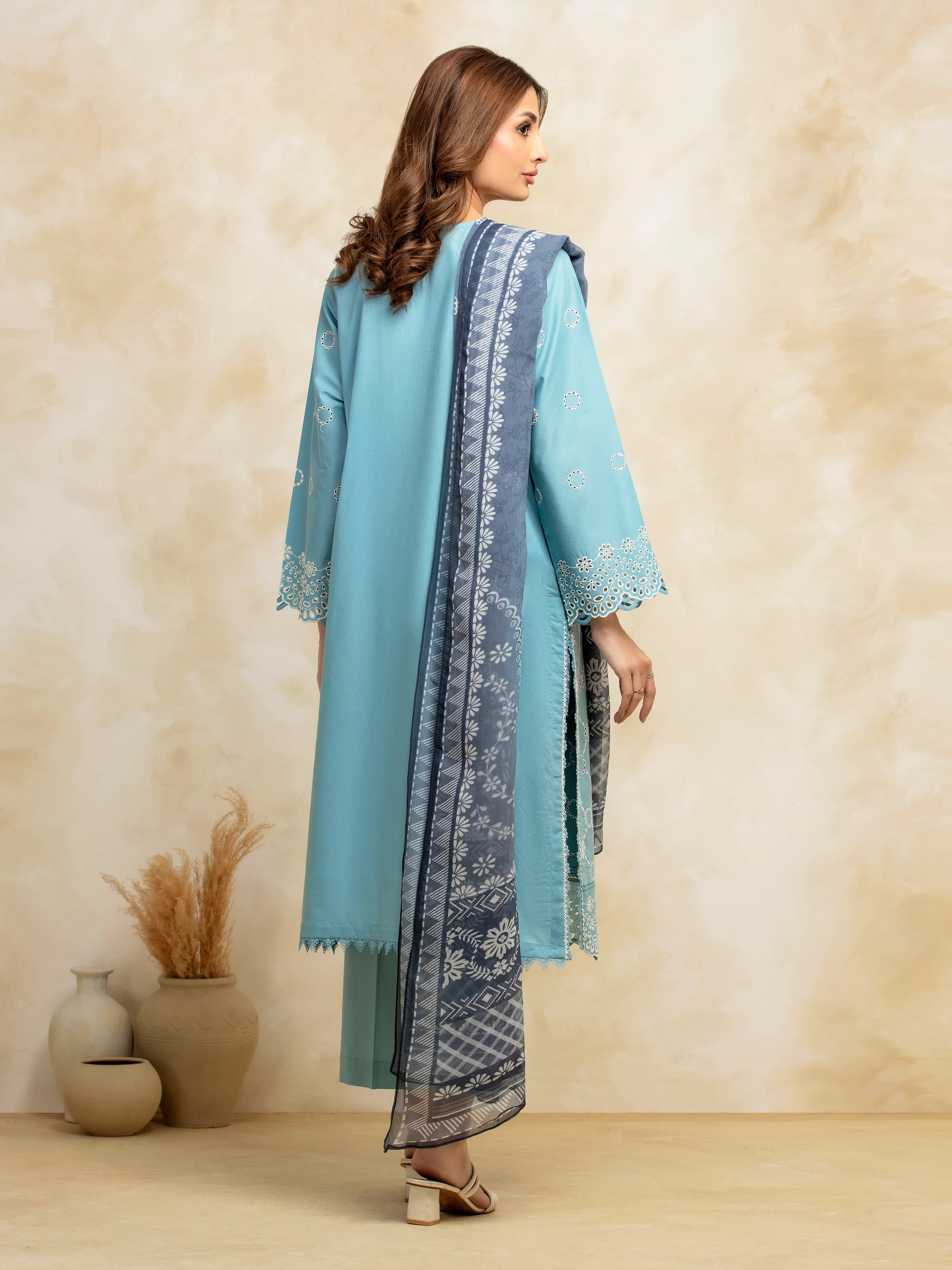 Unstitched Embroidered Cambric Suit - EWU5V2-31024-3P - Image 4