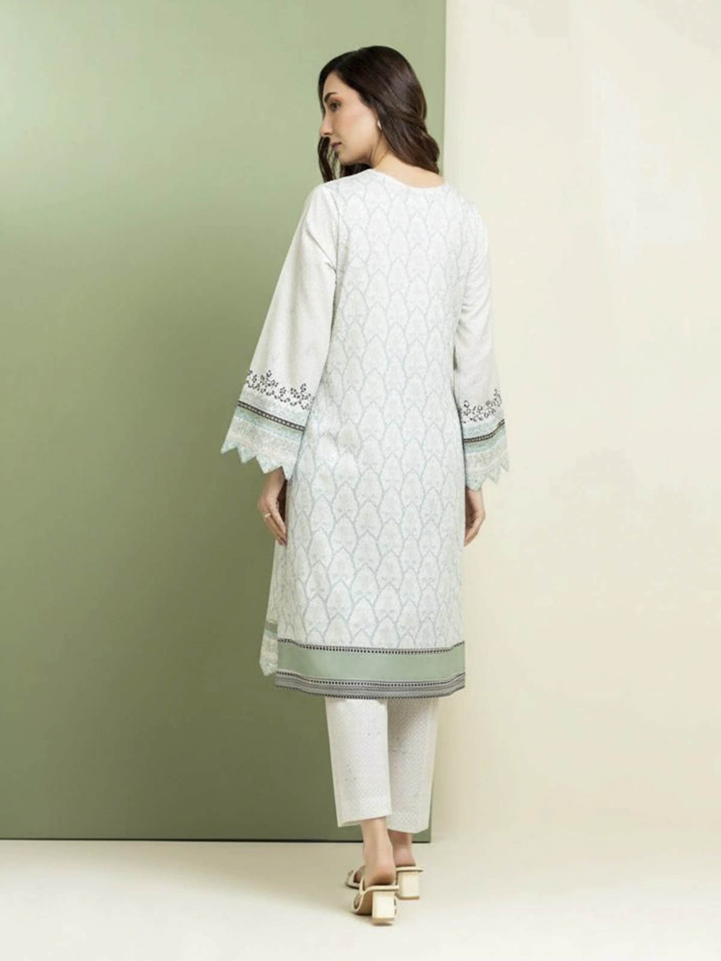 Unstitched Embroidered Lawn Shirt - EWU5V1-31322S - Image 8