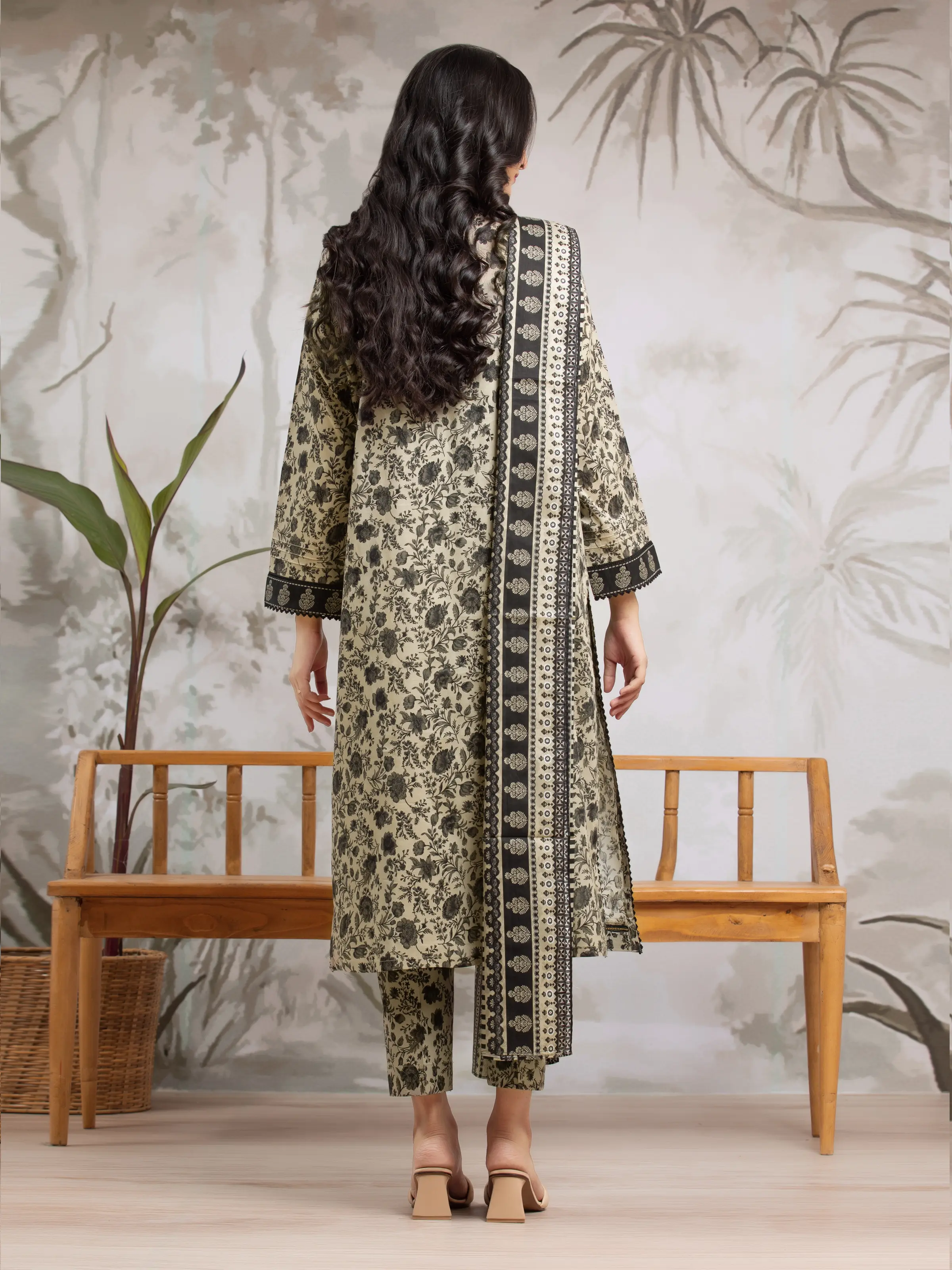 Unstitched Printed Khaddar Suit - EWU24A3-29614-3P - Image 2
