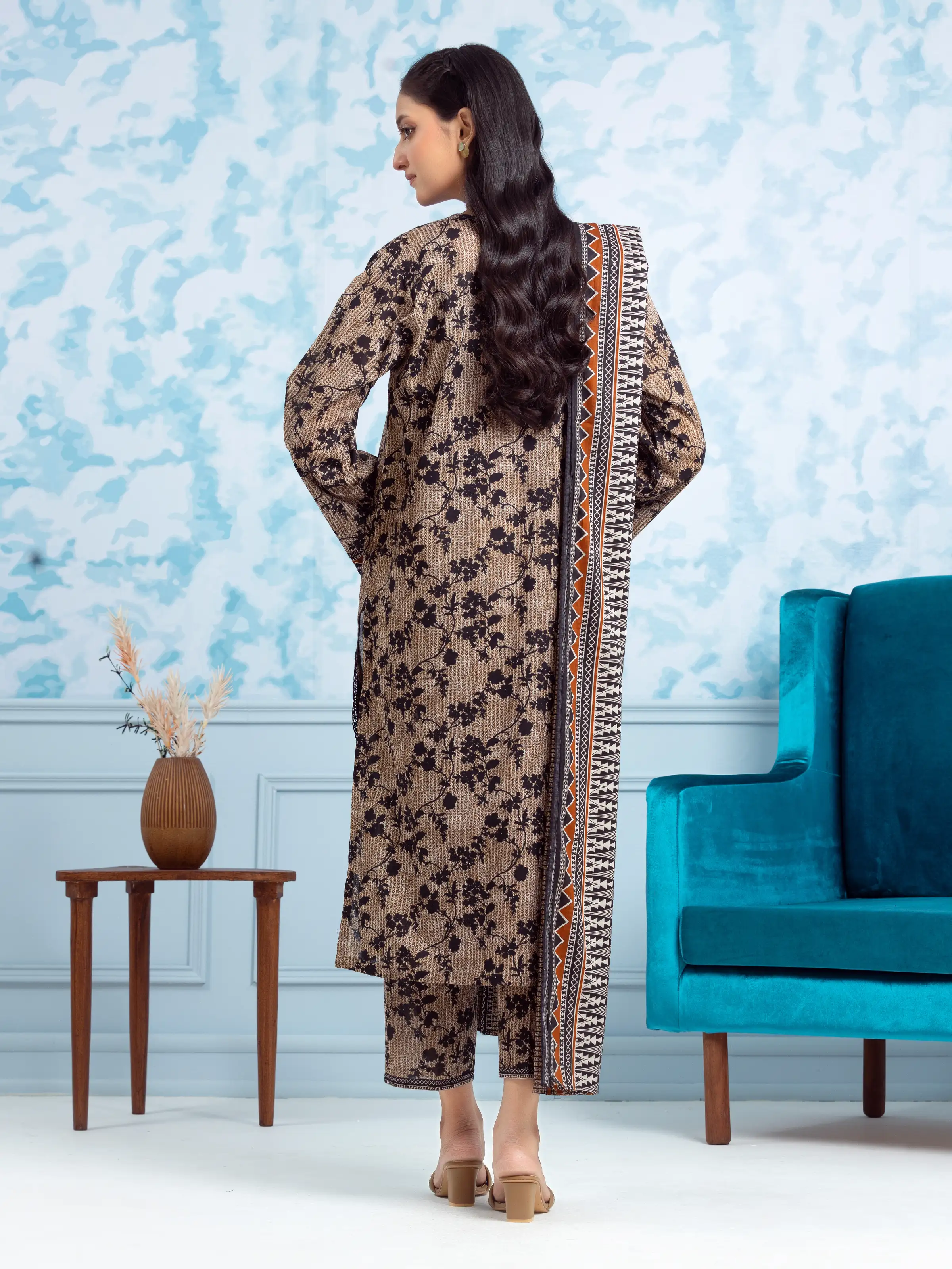 Unstitched Printed Khaddar Suit - EWU24A3-29714-3P - Image 2