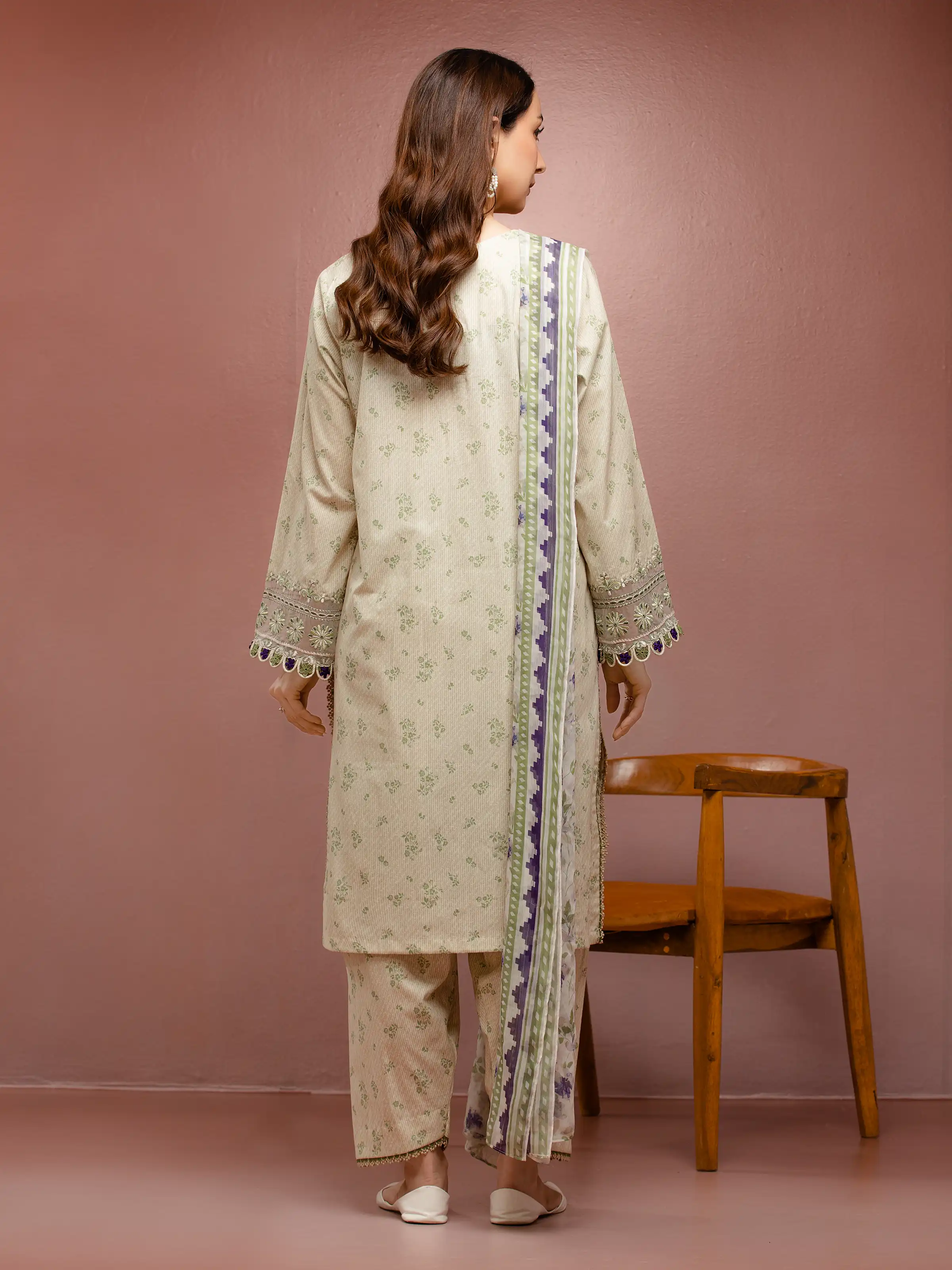 Unstitched Embroidered Cambric Suit - EWU5V2-31058-3P - Image 2