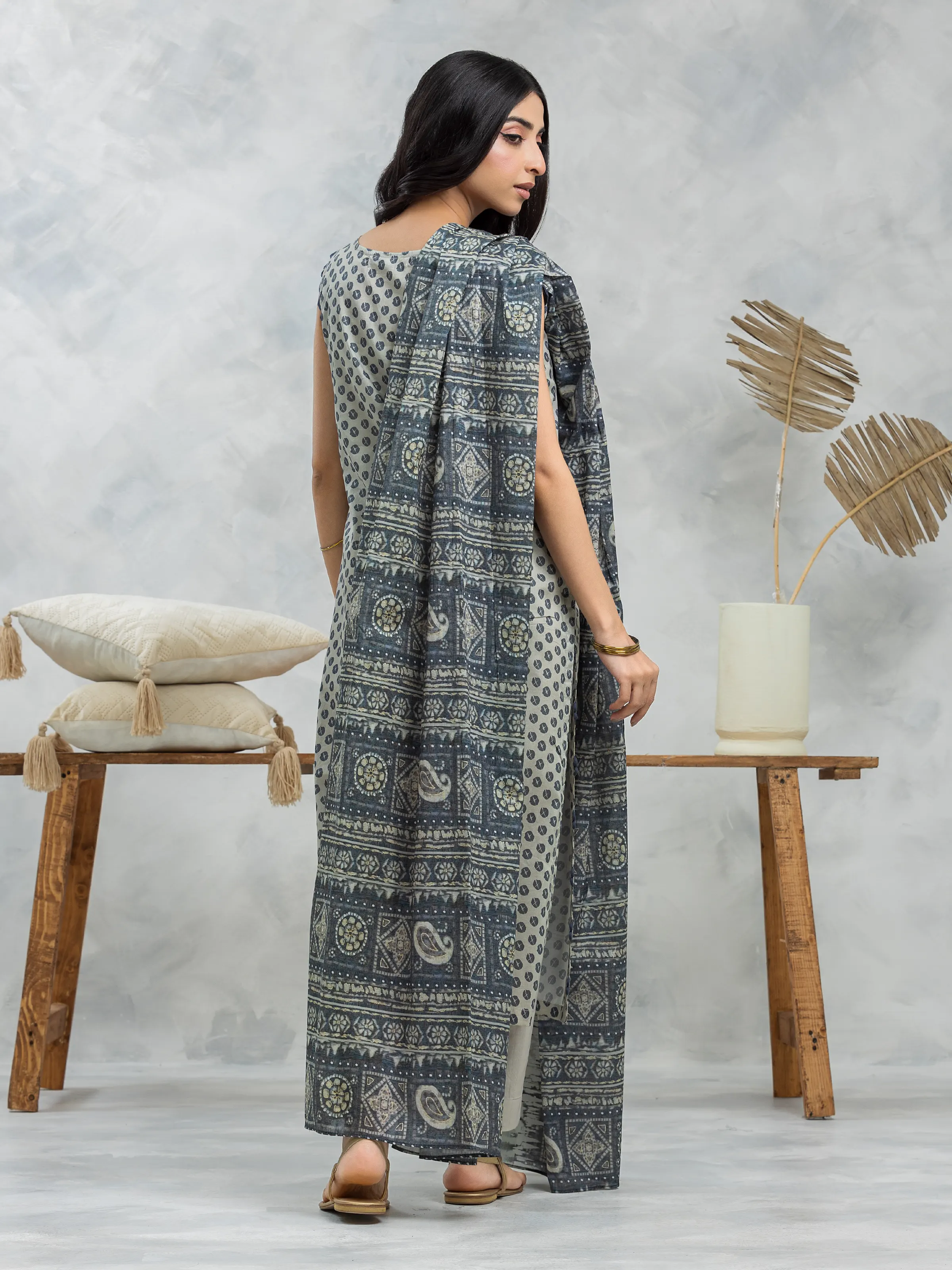 Unstitched Printed Khaddar Suit - EWU24A3-28092-3P - Image 2