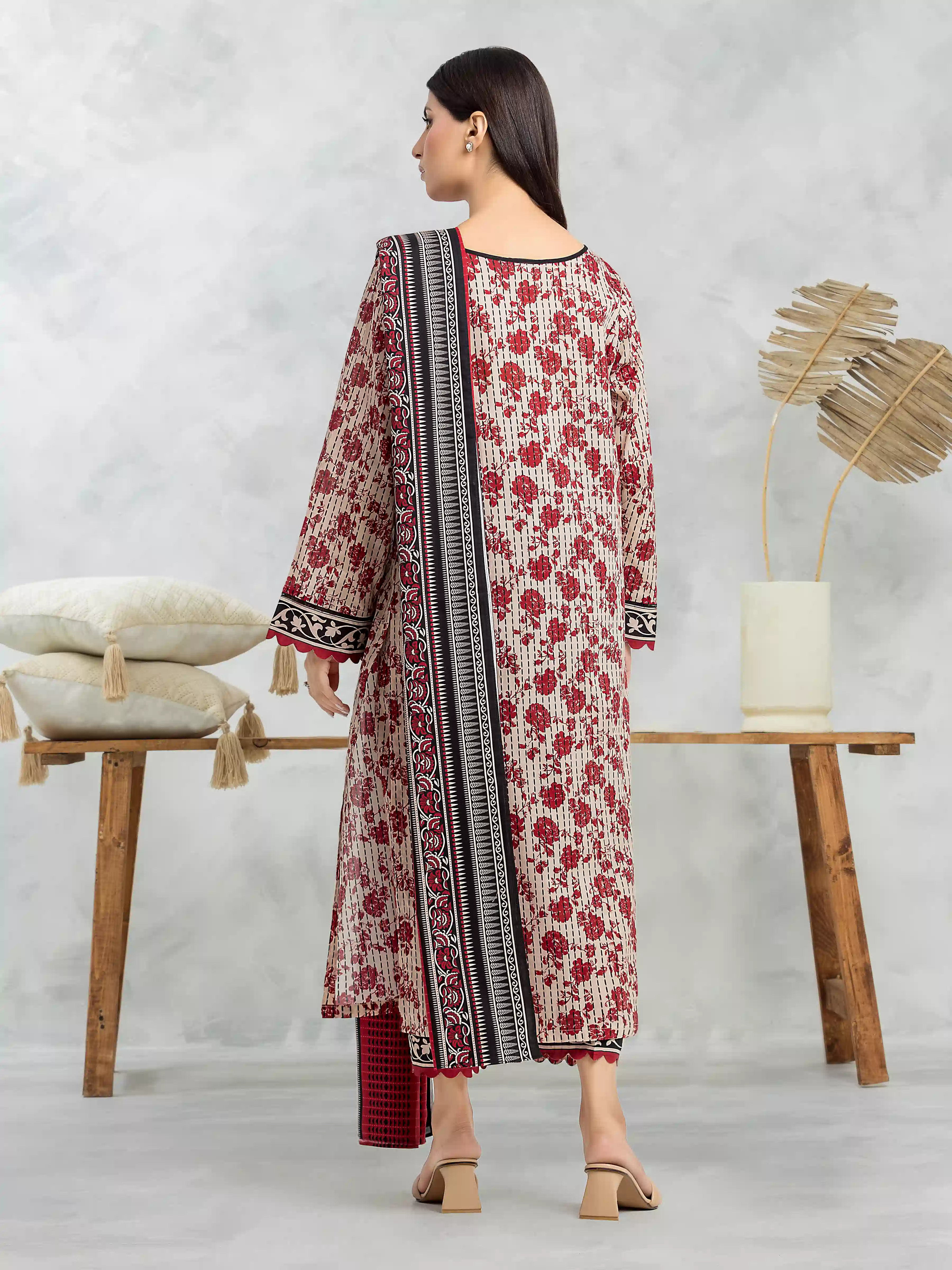 Unstitched Printed Cambric Suit - EWU24A2-28512-3P - Image 2