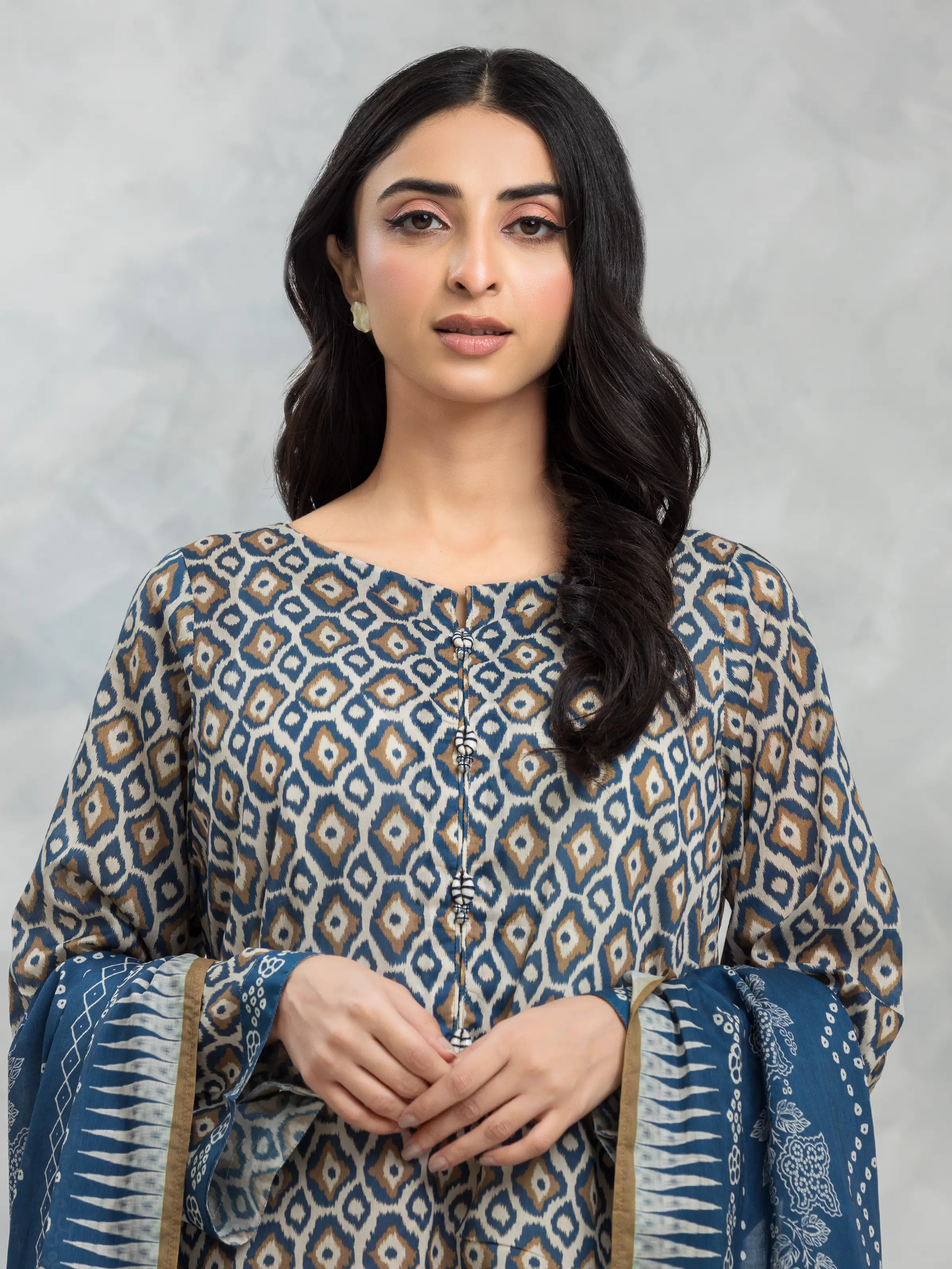 Unstitched Printed Khaddar Suit - EWU24A3-28143-3P - Image 3