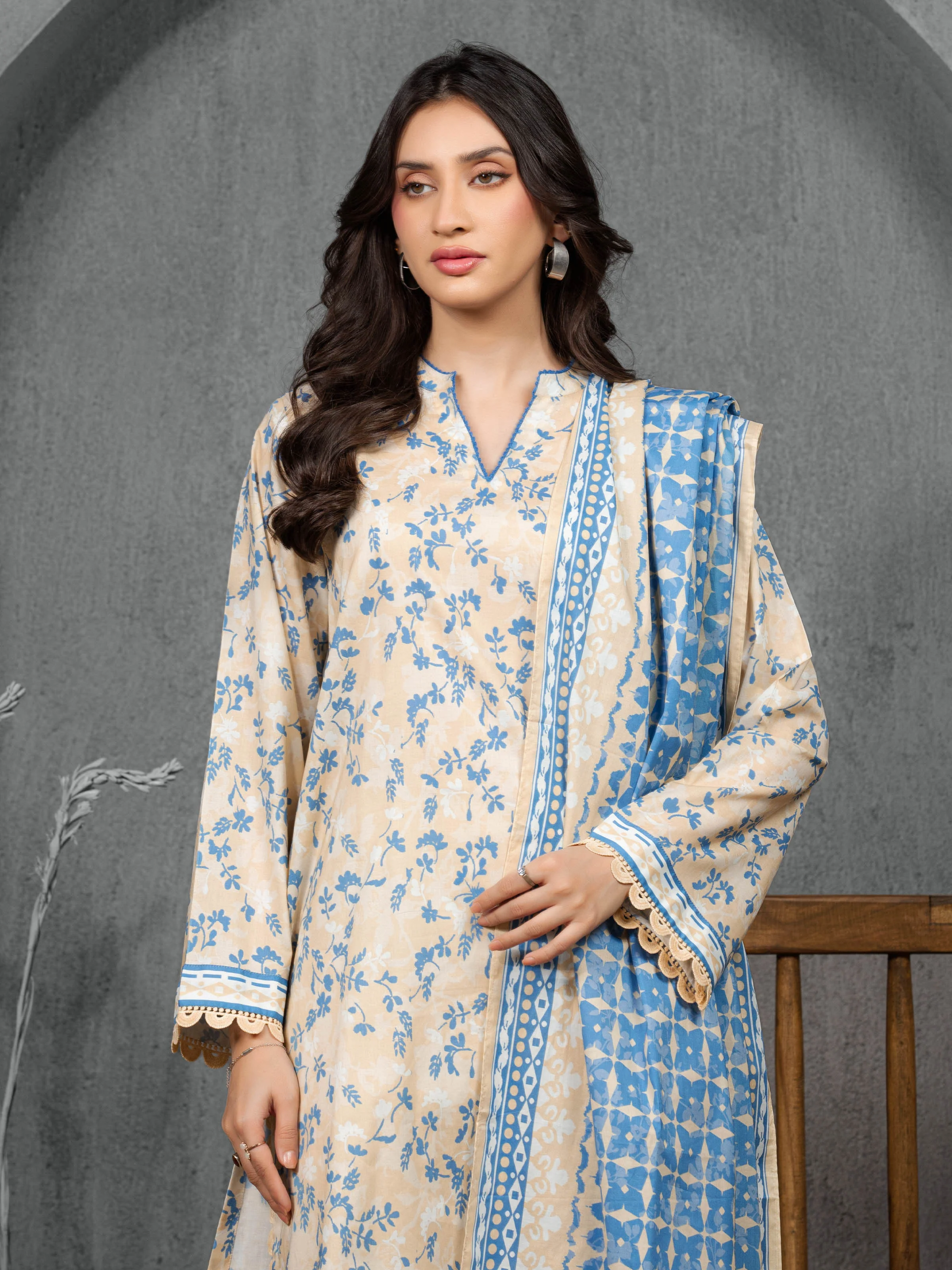 Unstitched Printed Cambric Suit - EWU5A2-35808-3P - Image 2