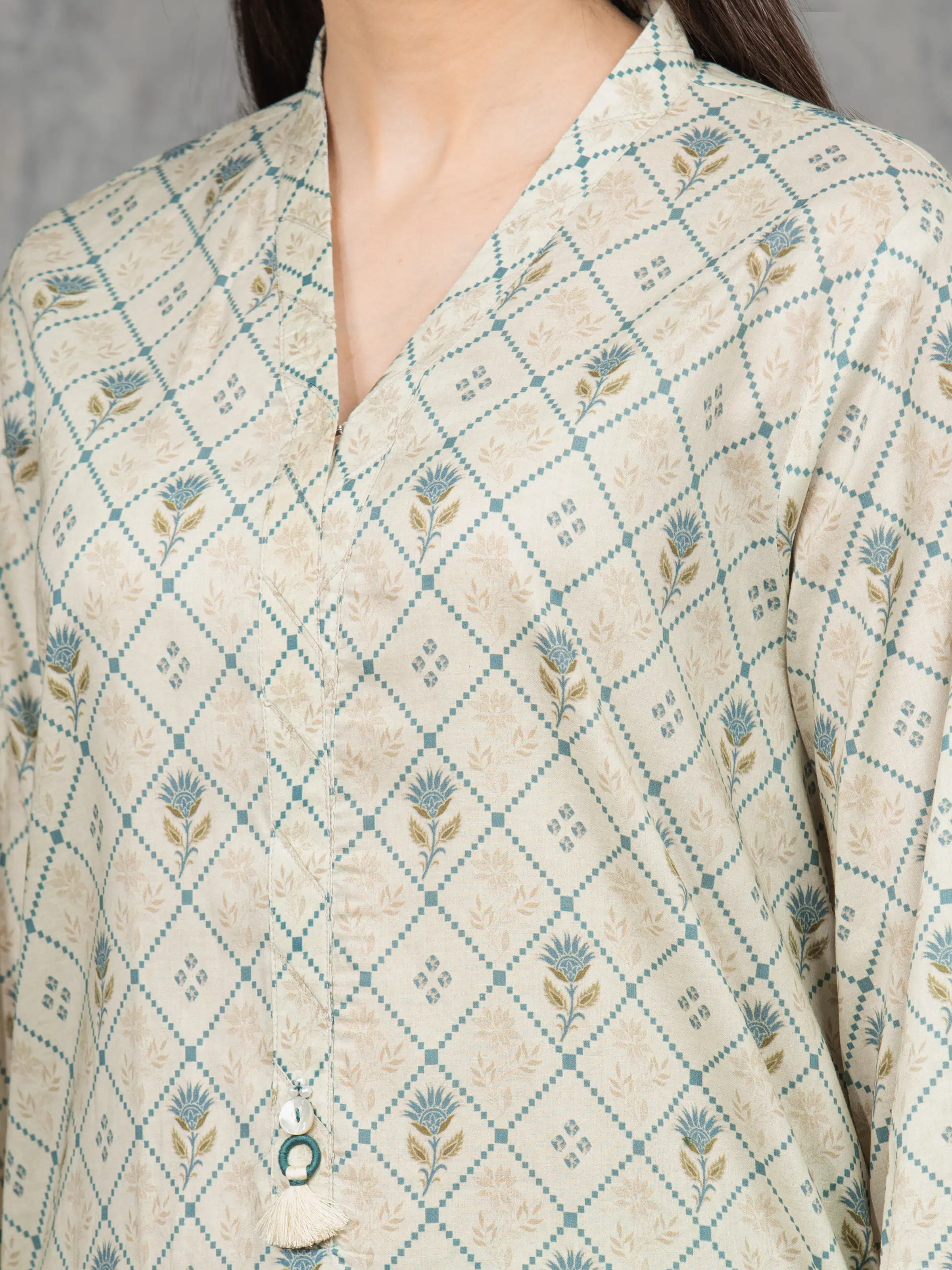 Unstitched Printed Cambric Suit - EWU5A2-35846-3P - Image 3
