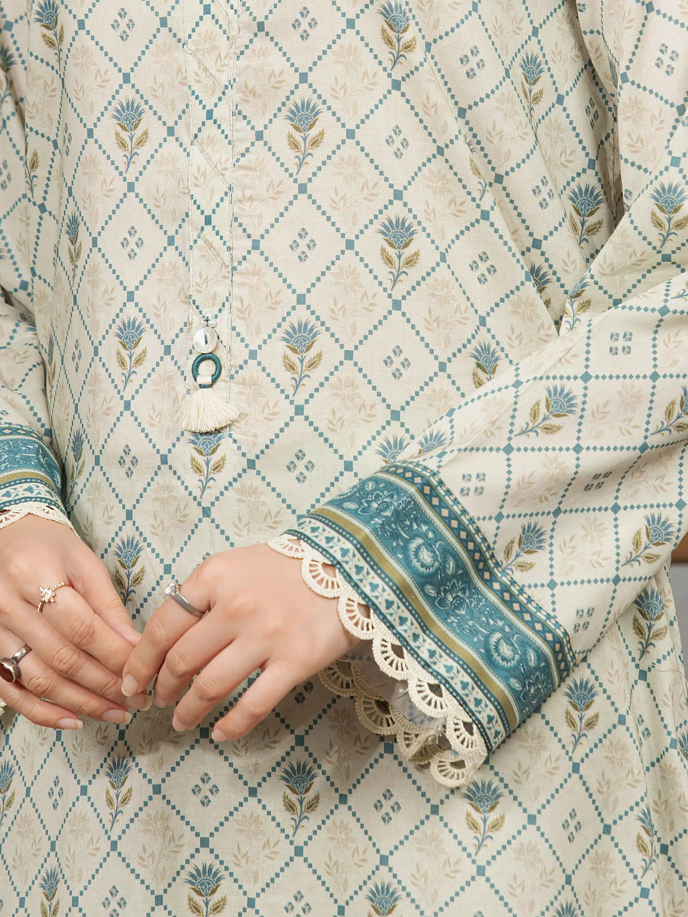 Unstitched Printed Cambric Suit - EWU5A2-35846-3P - Image 4