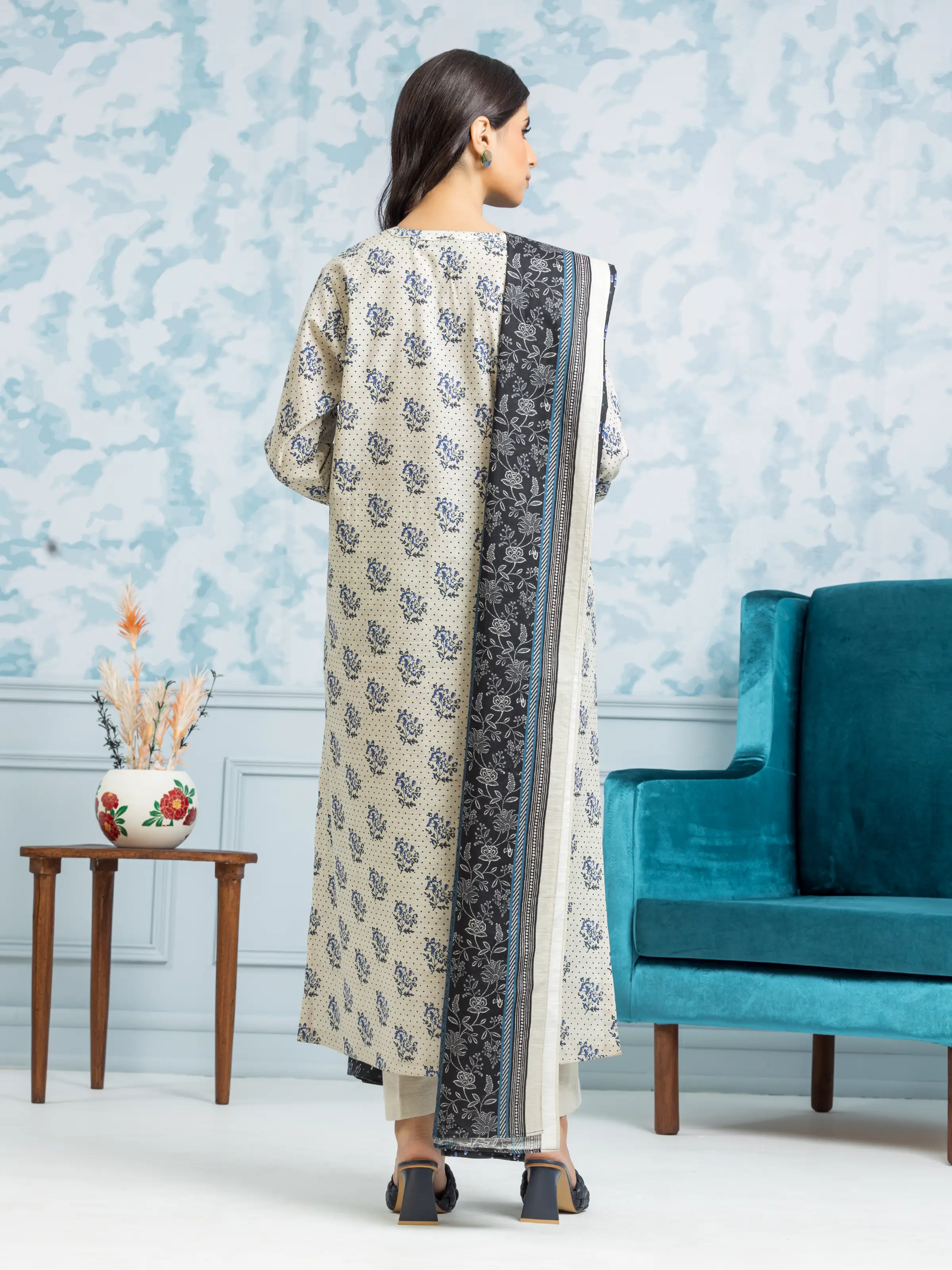 Unstitched Printed Khaddar Suit - EWU24A3-29313-3P - Image 2