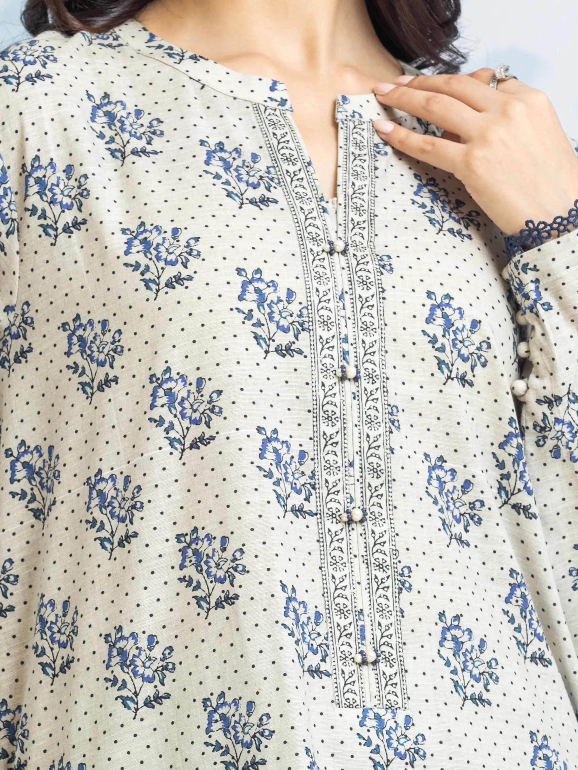 Unstitched Printed Khaddar Suit - EWU24A3-29313-3P - Image 4