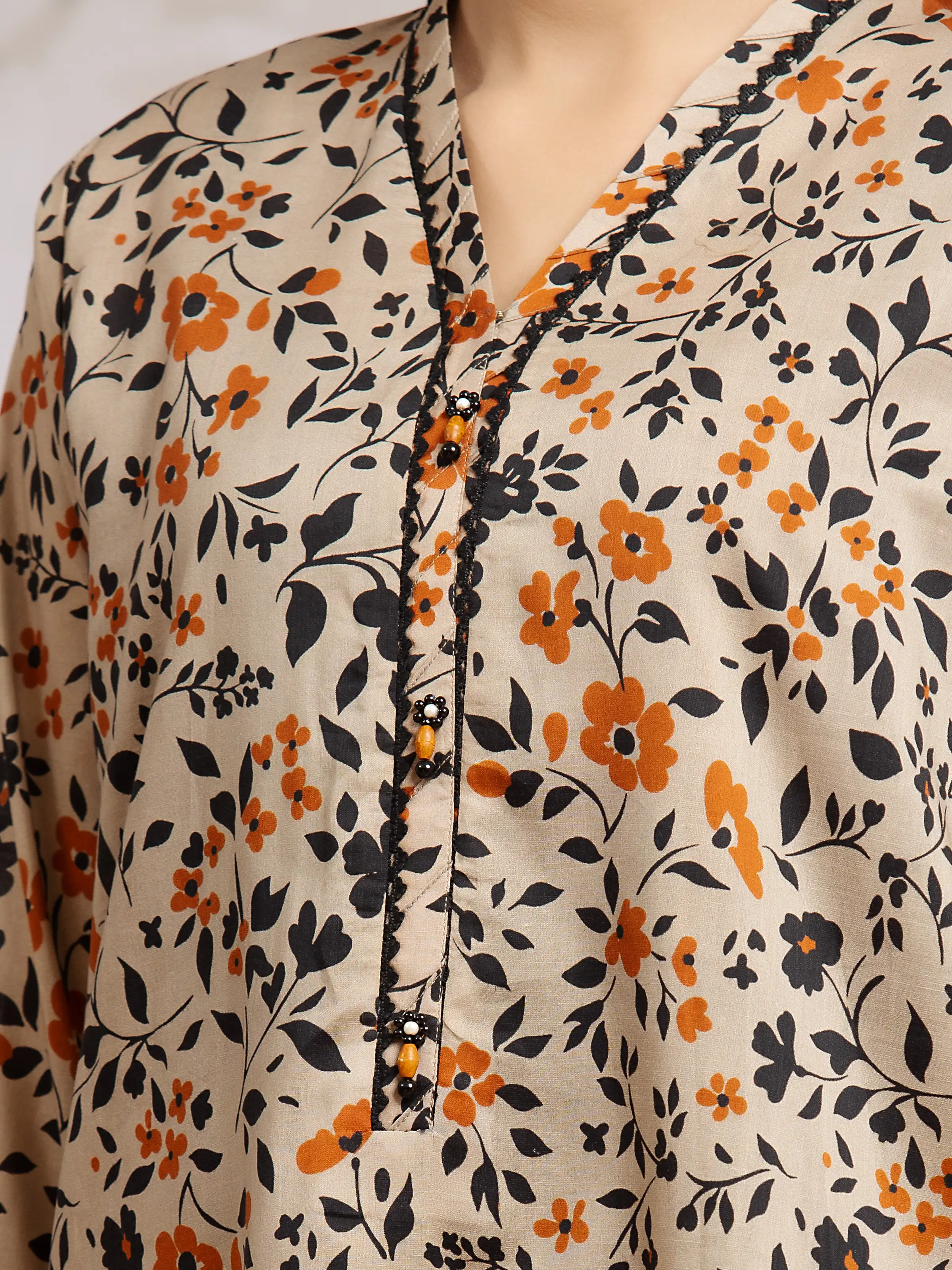 Unstitched Printed Khaddar Suit - EWU24A3-29807-3P - Image 3