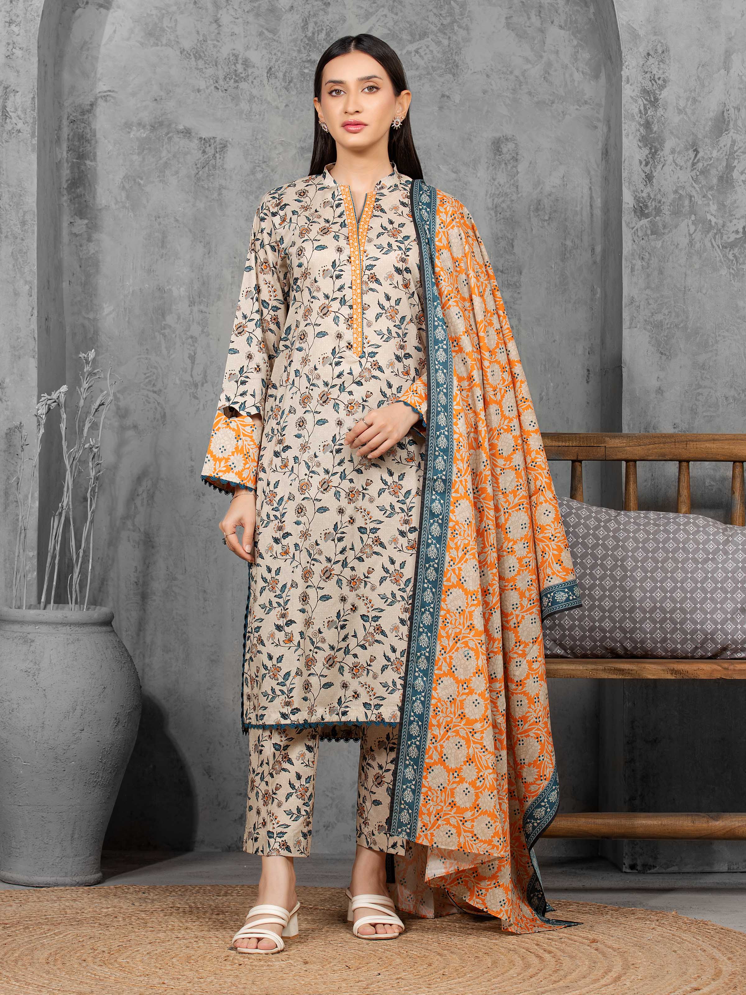 Unstitched Printed Khaddar Suit - EWU5A3-36091-3P