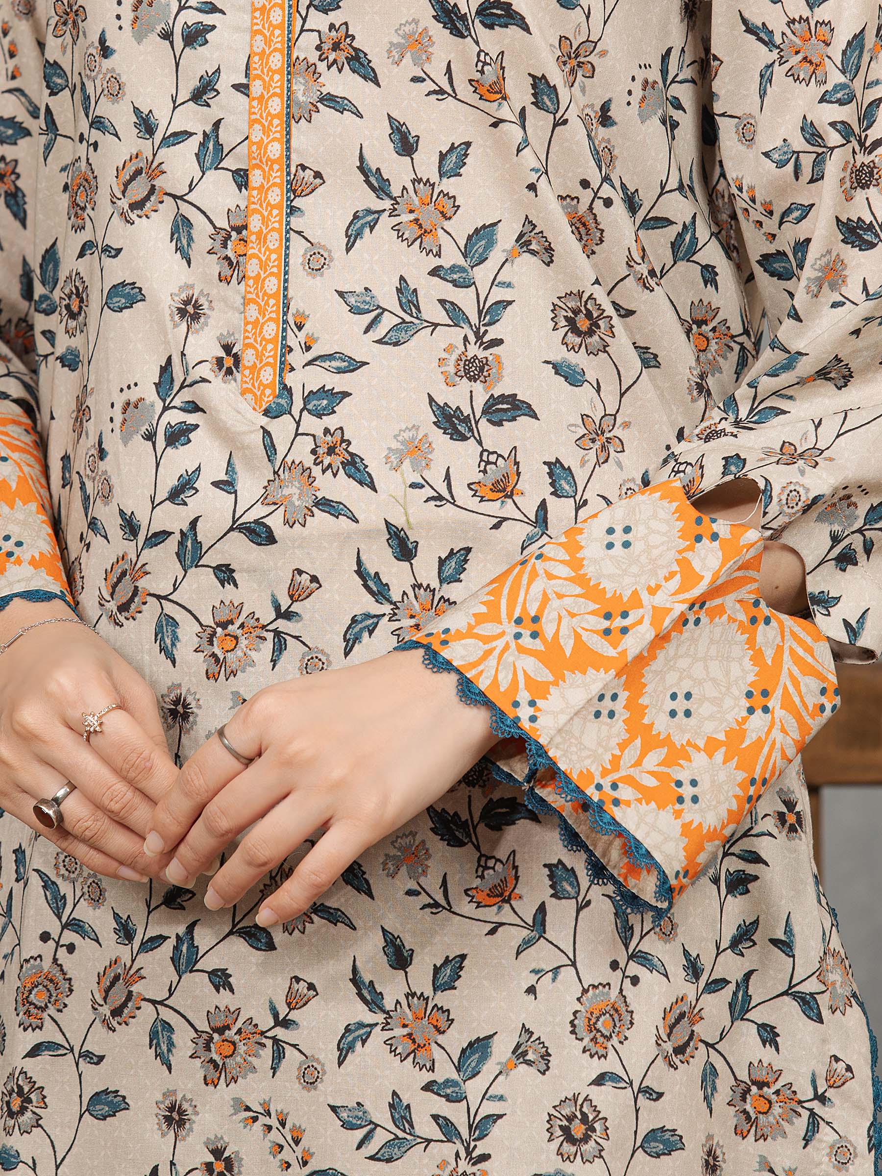 Unstitched Printed Khaddar Suit - EWU5A3-36091-3P - Image 4
