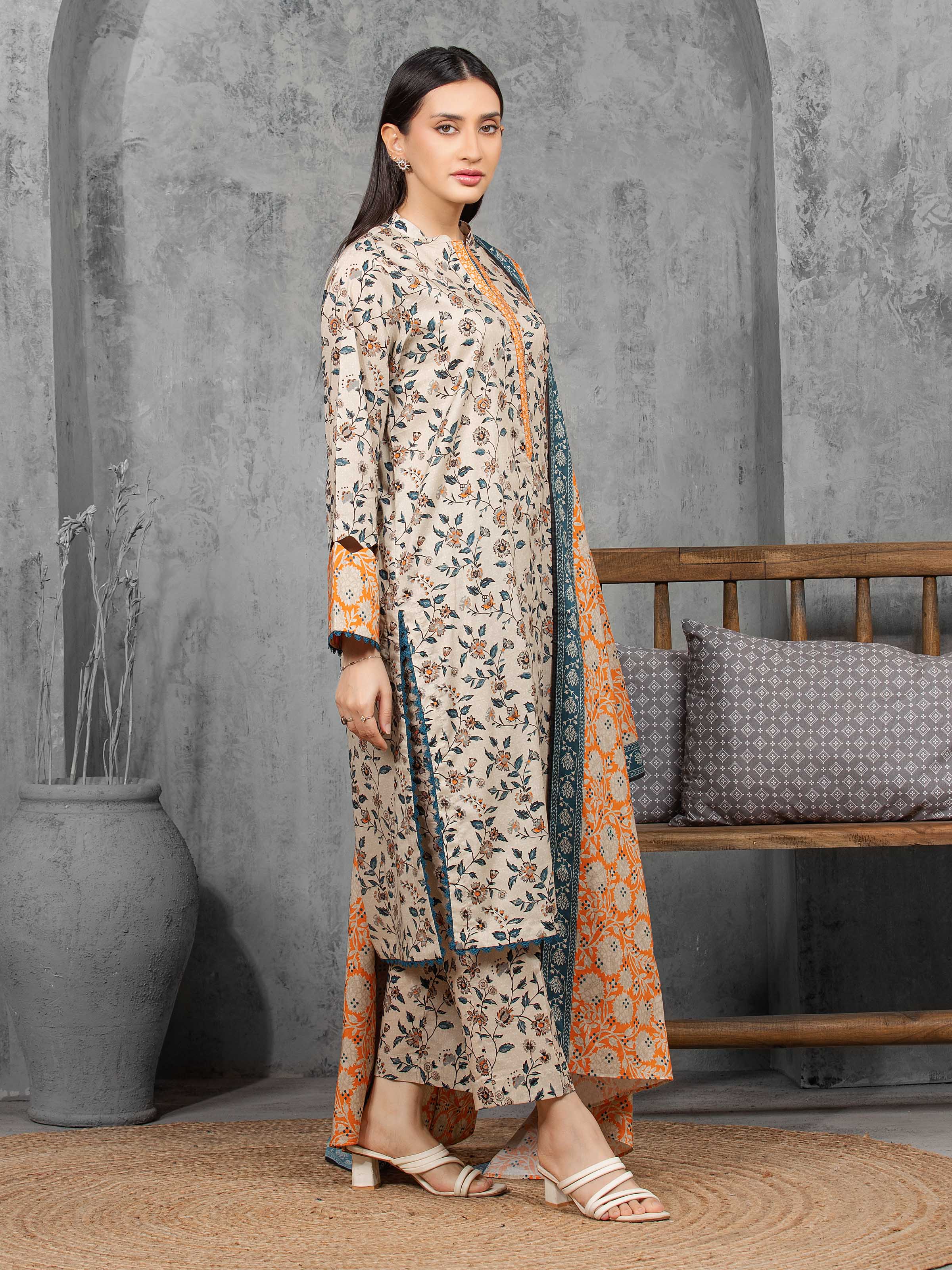 Unstitched Printed Khaddar Suit - EWU5A3-36091-3P - Image 5