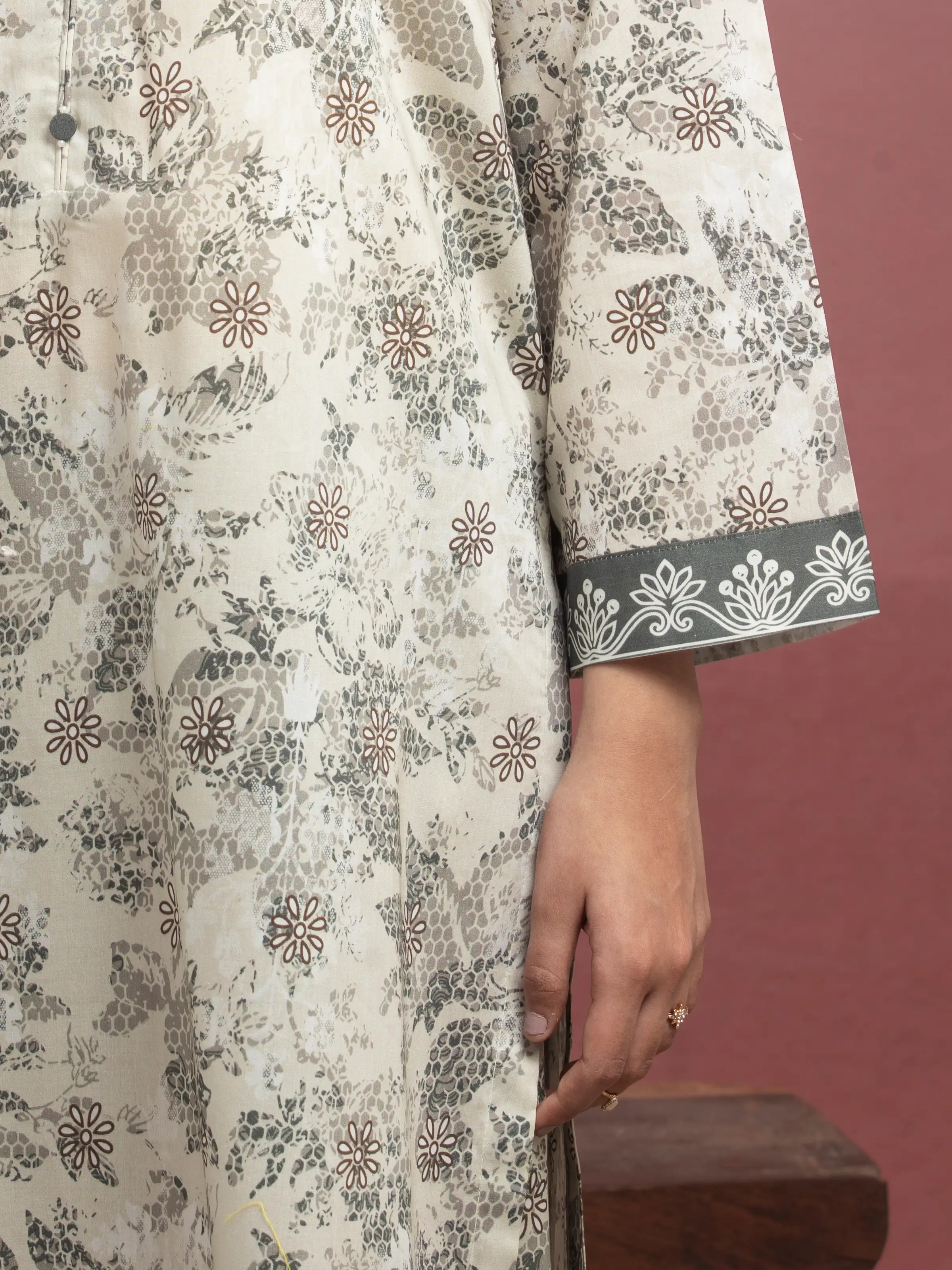 Unstitched Printed Lawn Shirt Trouser - EWU5A1-35408ST - Image 5