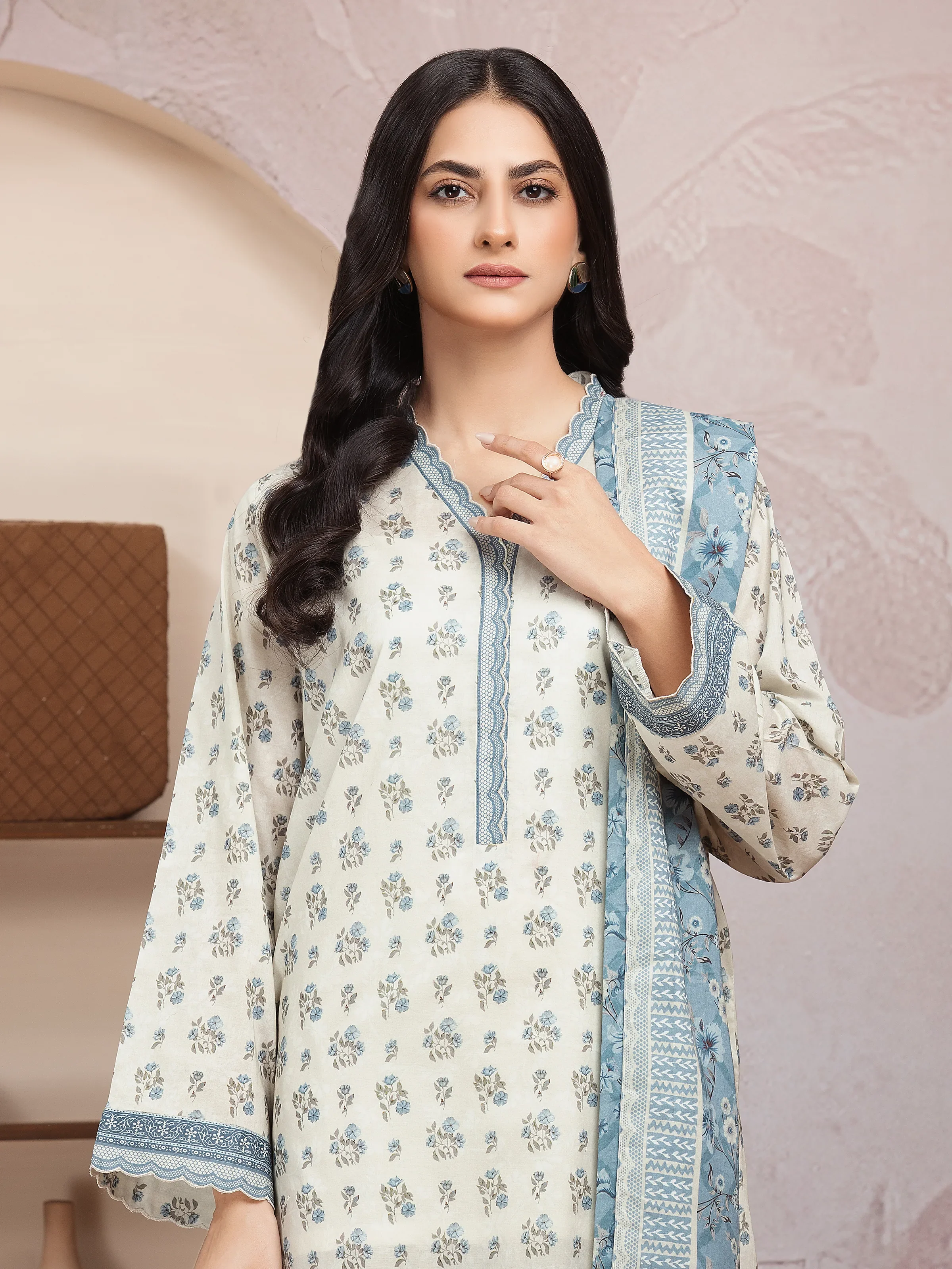 Unstitched Printed Lawn Suit - EWU5A1-35009-3P - Image 3