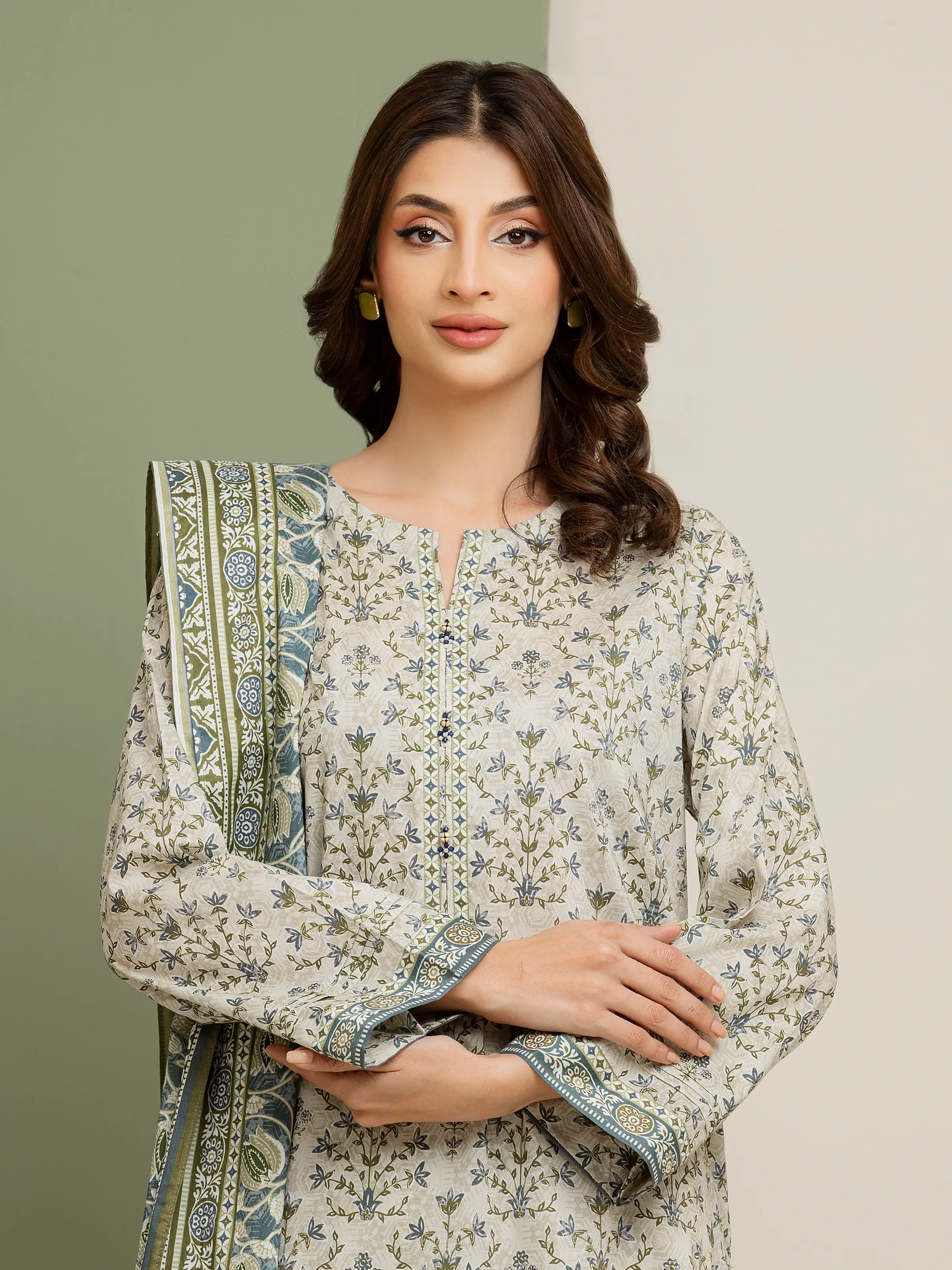 Unstitched Printed Lawn Suit - EWU5A1-35089-3P - Image 4