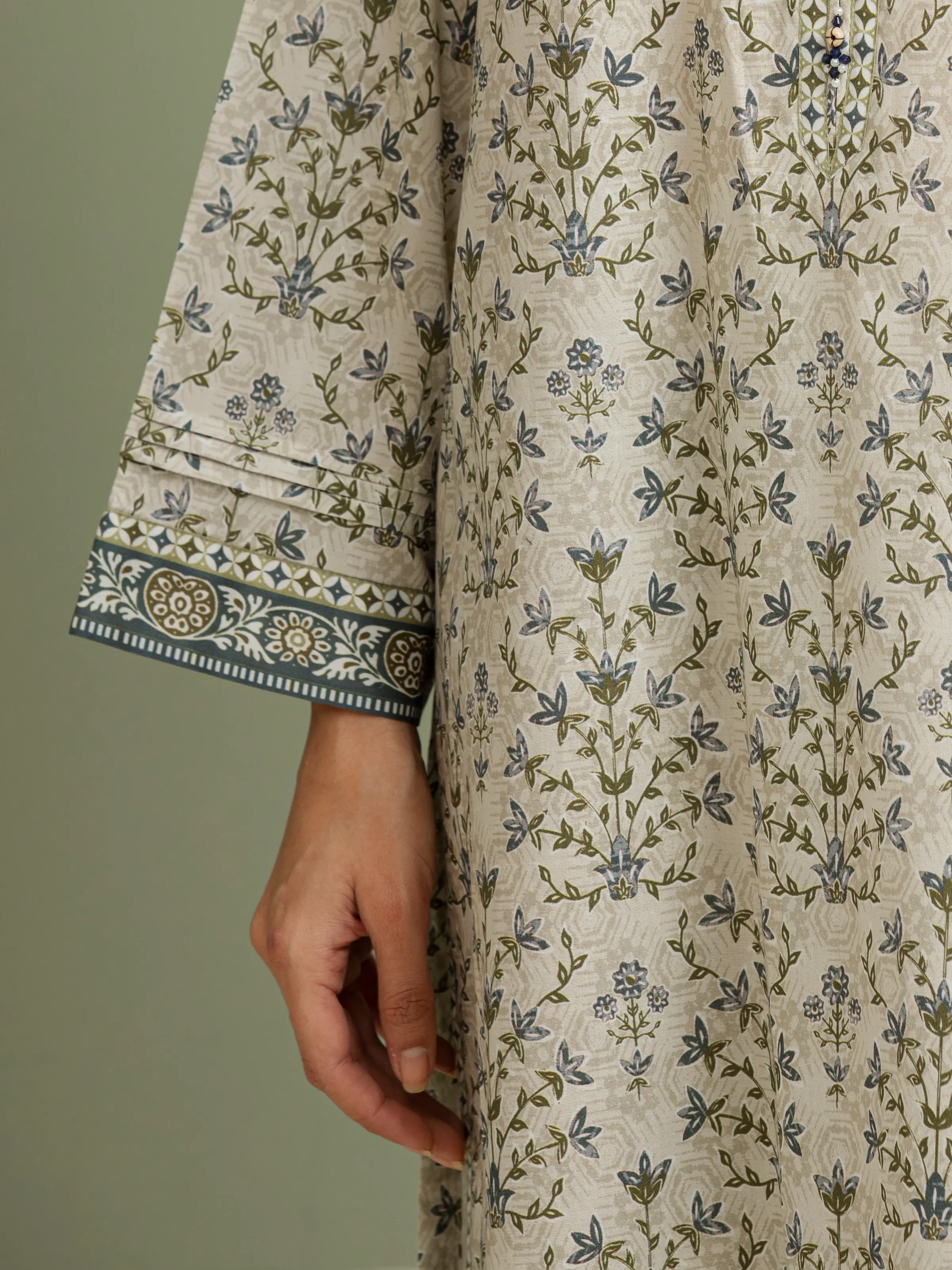 Unstitched Printed Lawn Suit - EWU5A1-35089-3P - Image 7