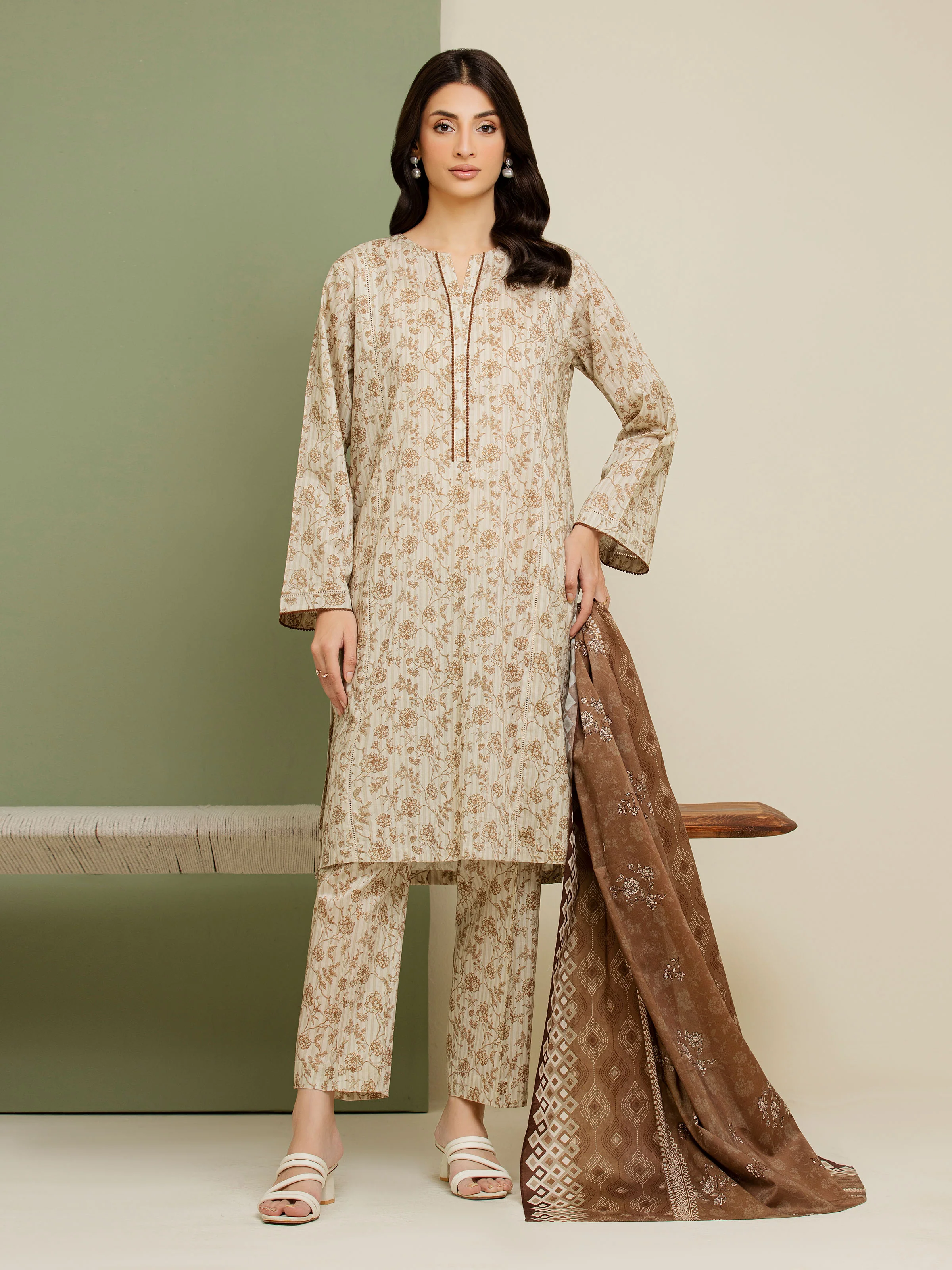 Unstitched Printed Lawn Suit - EWU5A1-35098-3P