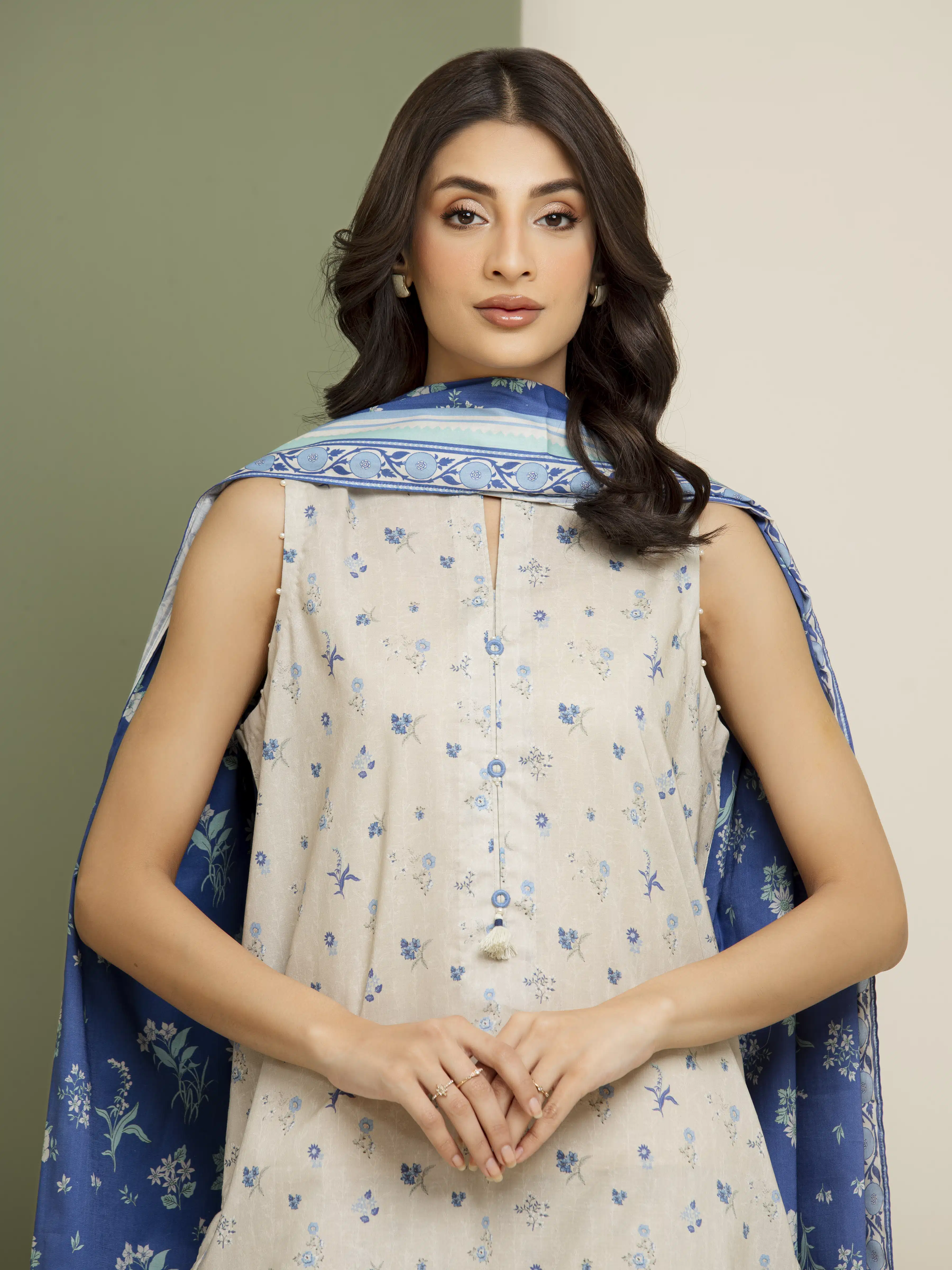 Unstitched Printed Lawn Suit - EWU5A1-35161-3P - Image 2