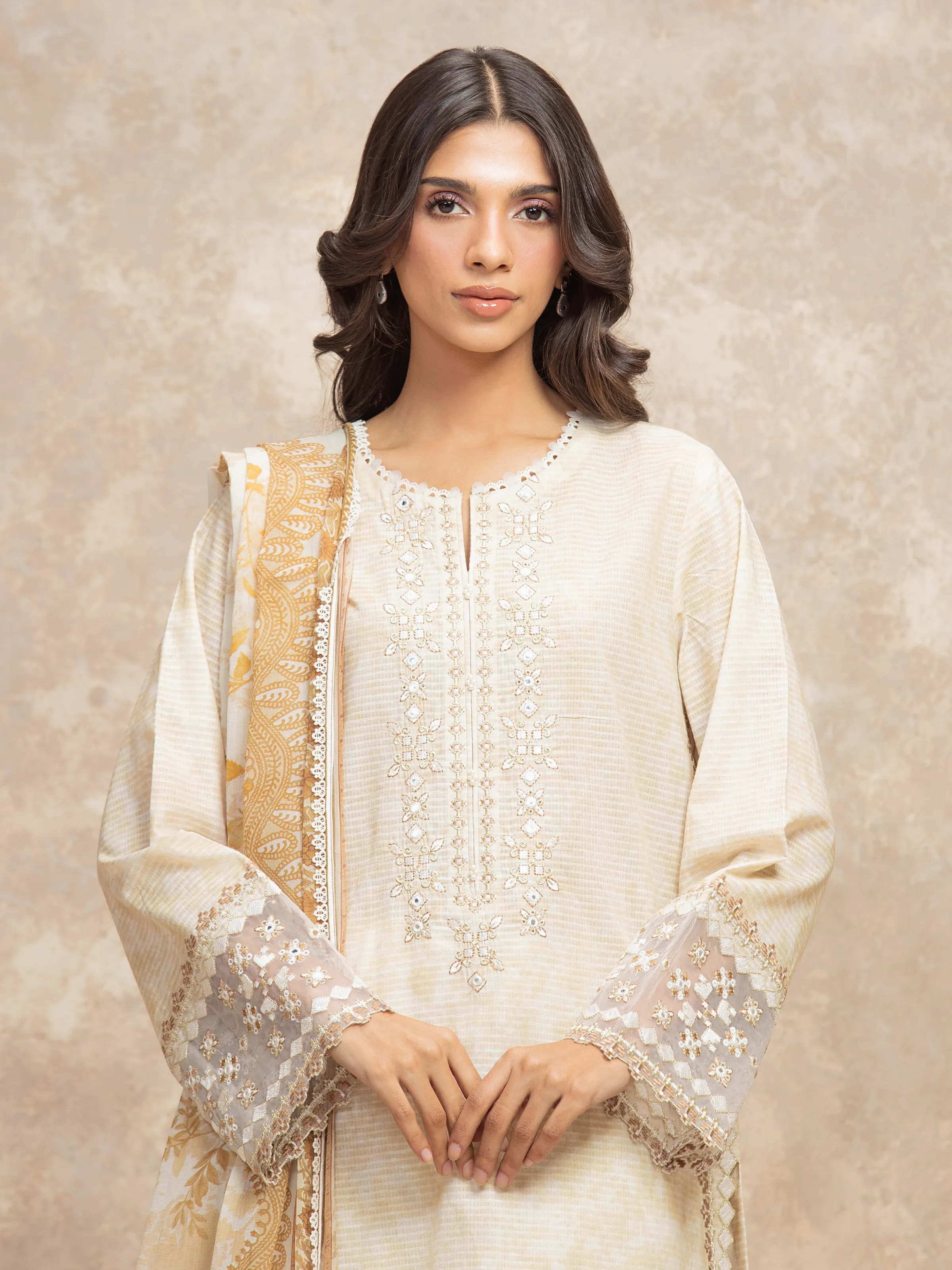 Unstitched Embroidered Lawn Suit - EWU5V1-31903-3P - Image 2