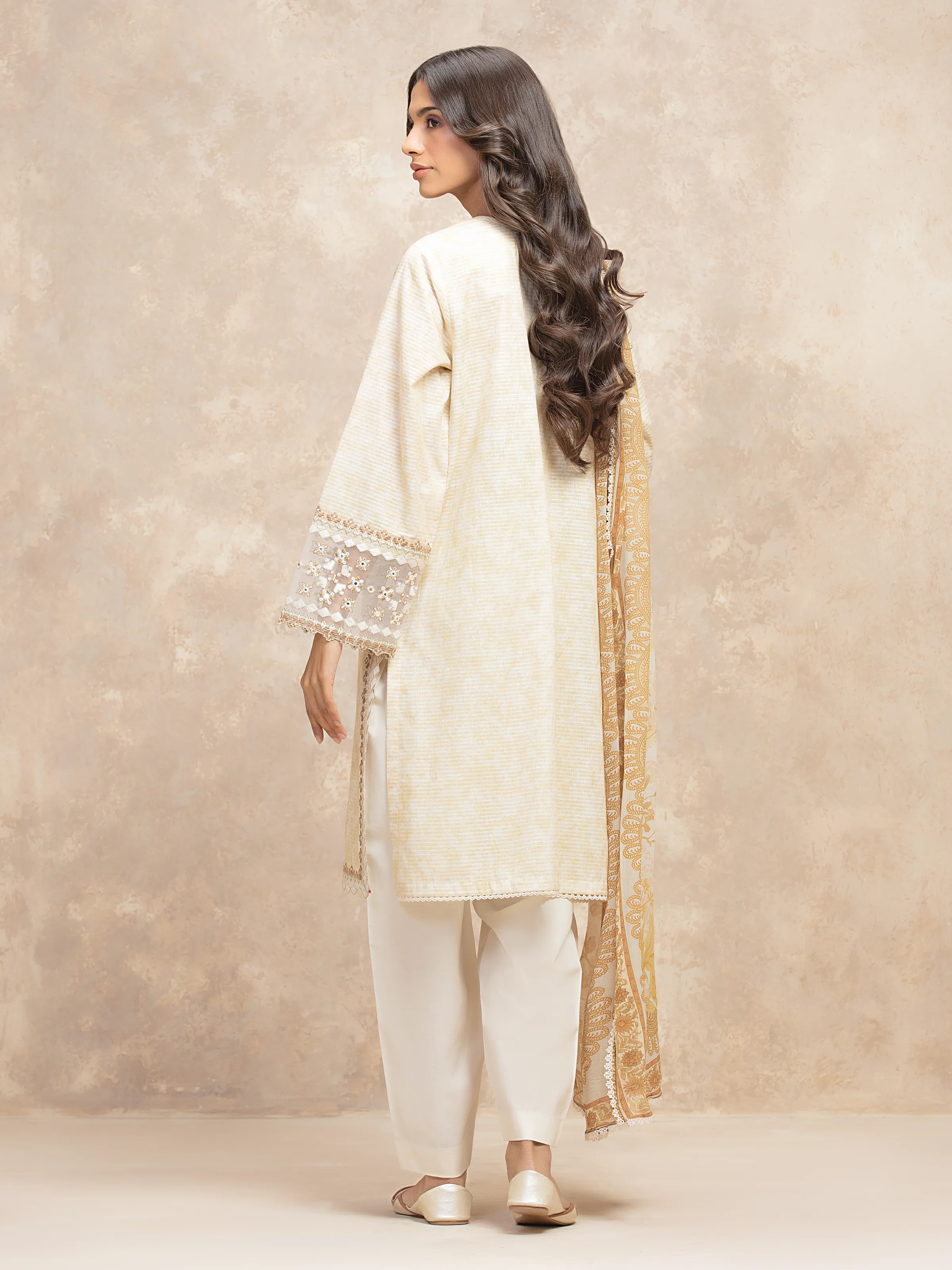 Unstitched Embroidered Lawn Suit - EWU5V1-31903-3P - Image 6