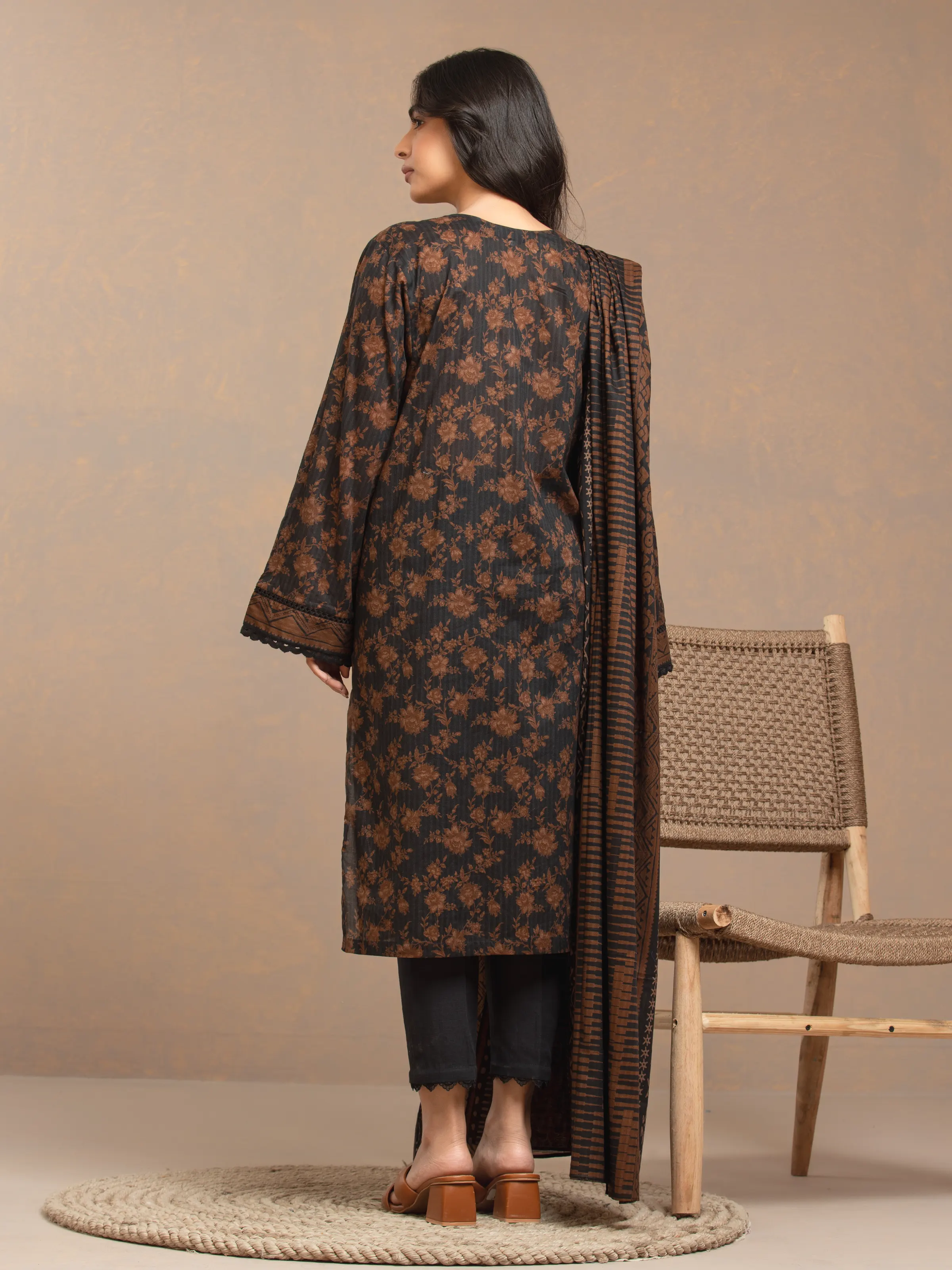 Unstitched Printed Khaddar Suit - EWU24A3-29502-3P - Image 2