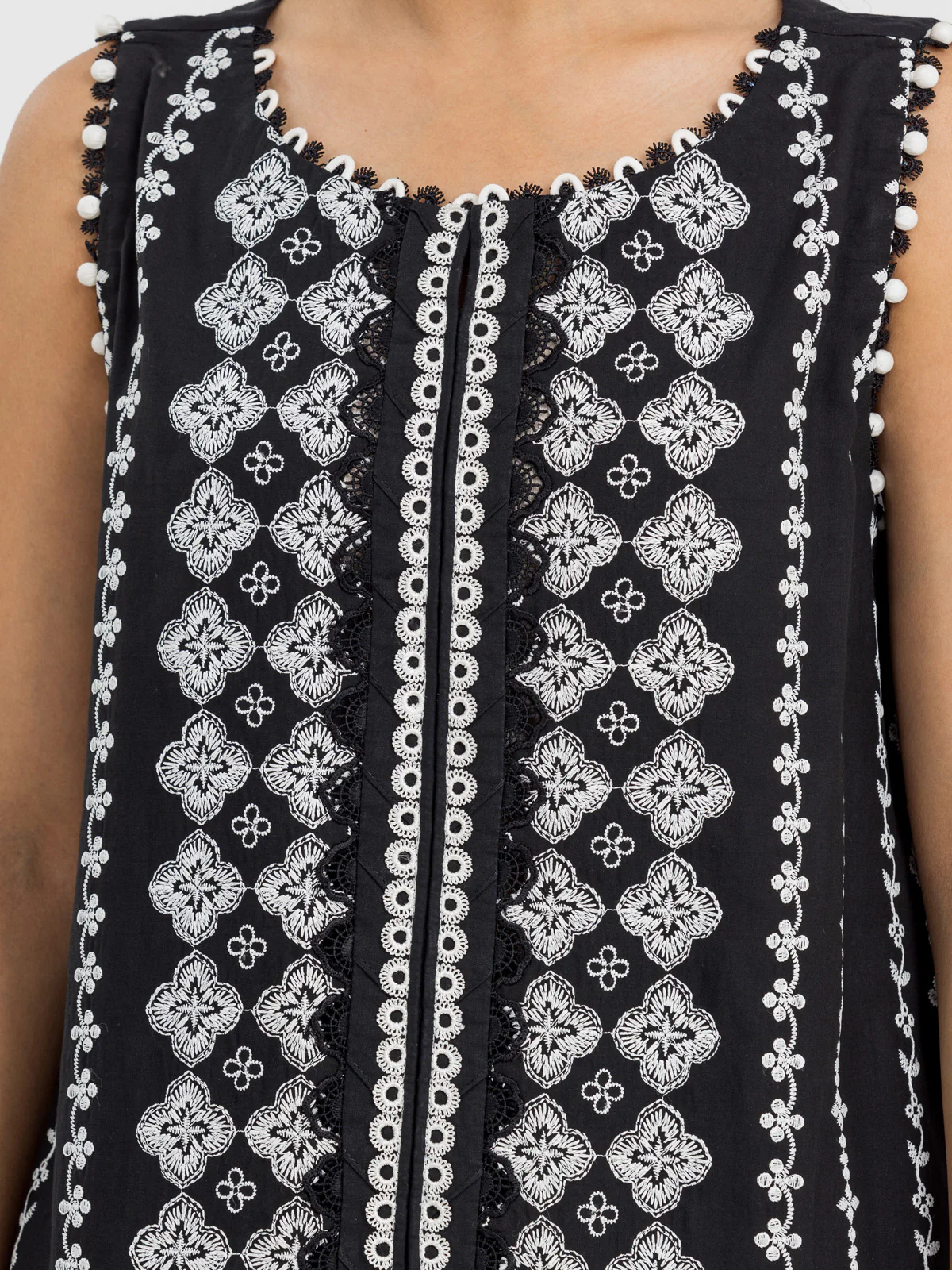 Unstitched Embroidered Cambric Suit - EWU24V2-30135-3P - Image 3