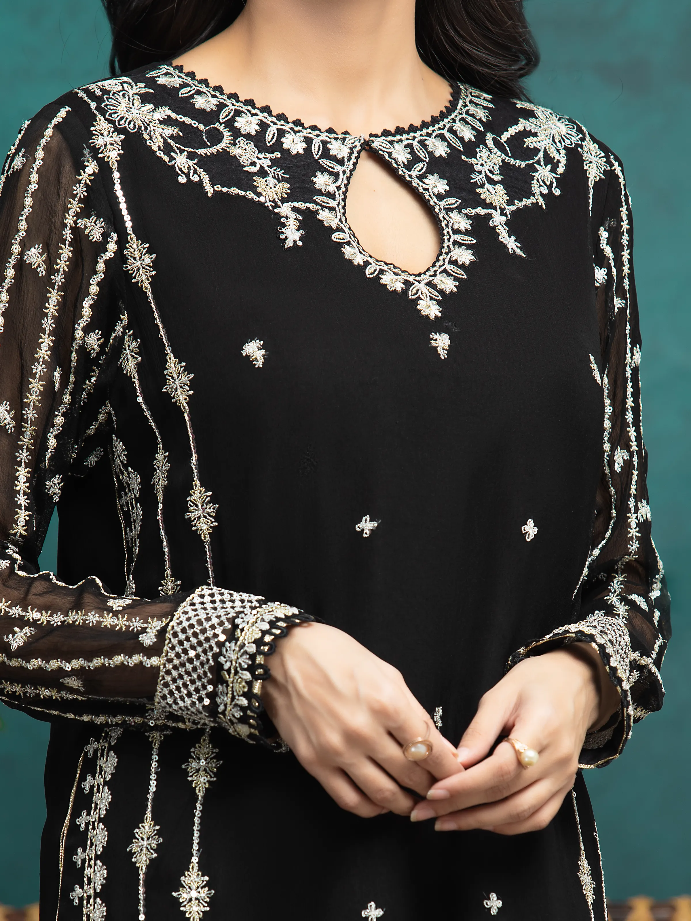 Unstitched Embroidered Chiffon Suit - EWU24V5-30326-3P - Image 5