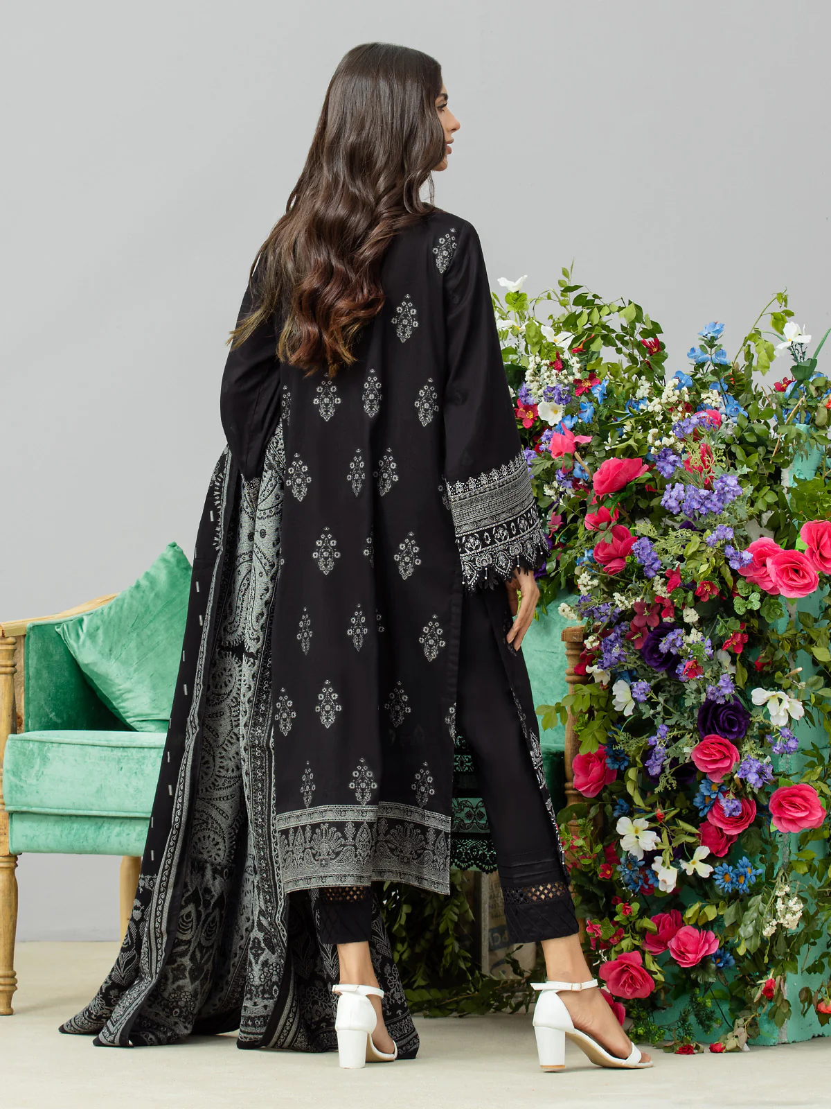 Unstitched Embroidered Jacquard Suit - EWU24V3-26750-3P - Image 4
